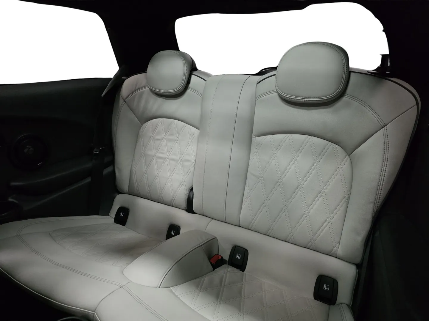 Autokuva 9 - ZOH-870