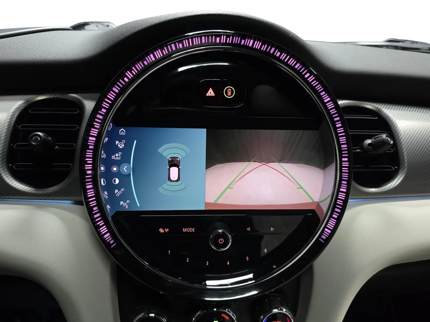 Autokuva 14 - ZOH-870