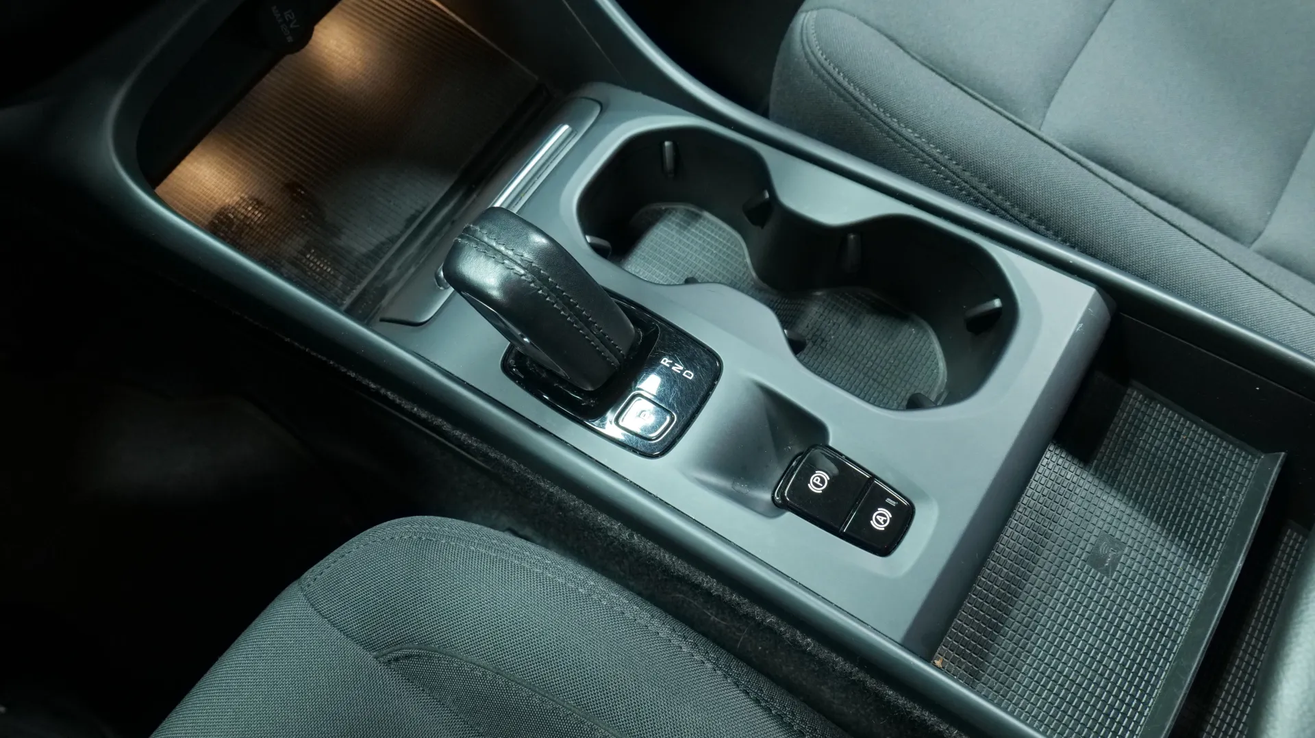 Autokuva 10 - ZON-892