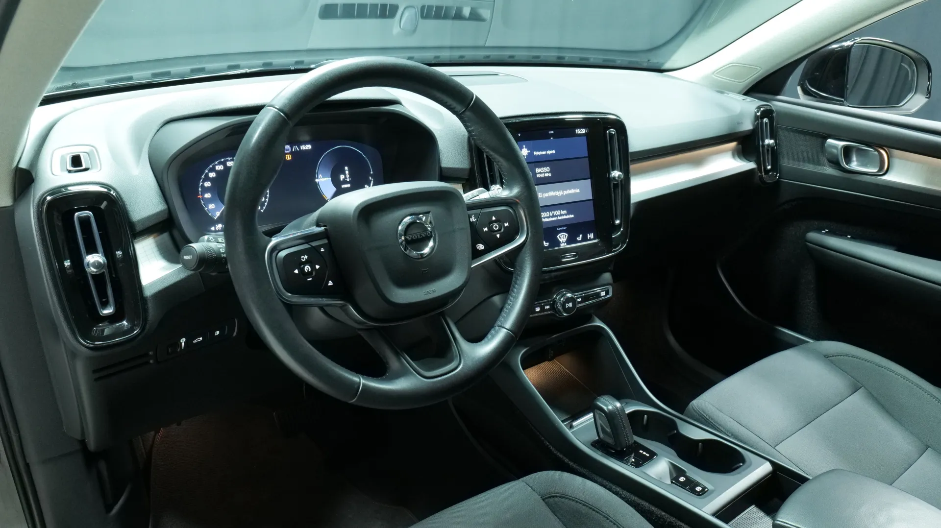 Autokuva 13 - ZON-892