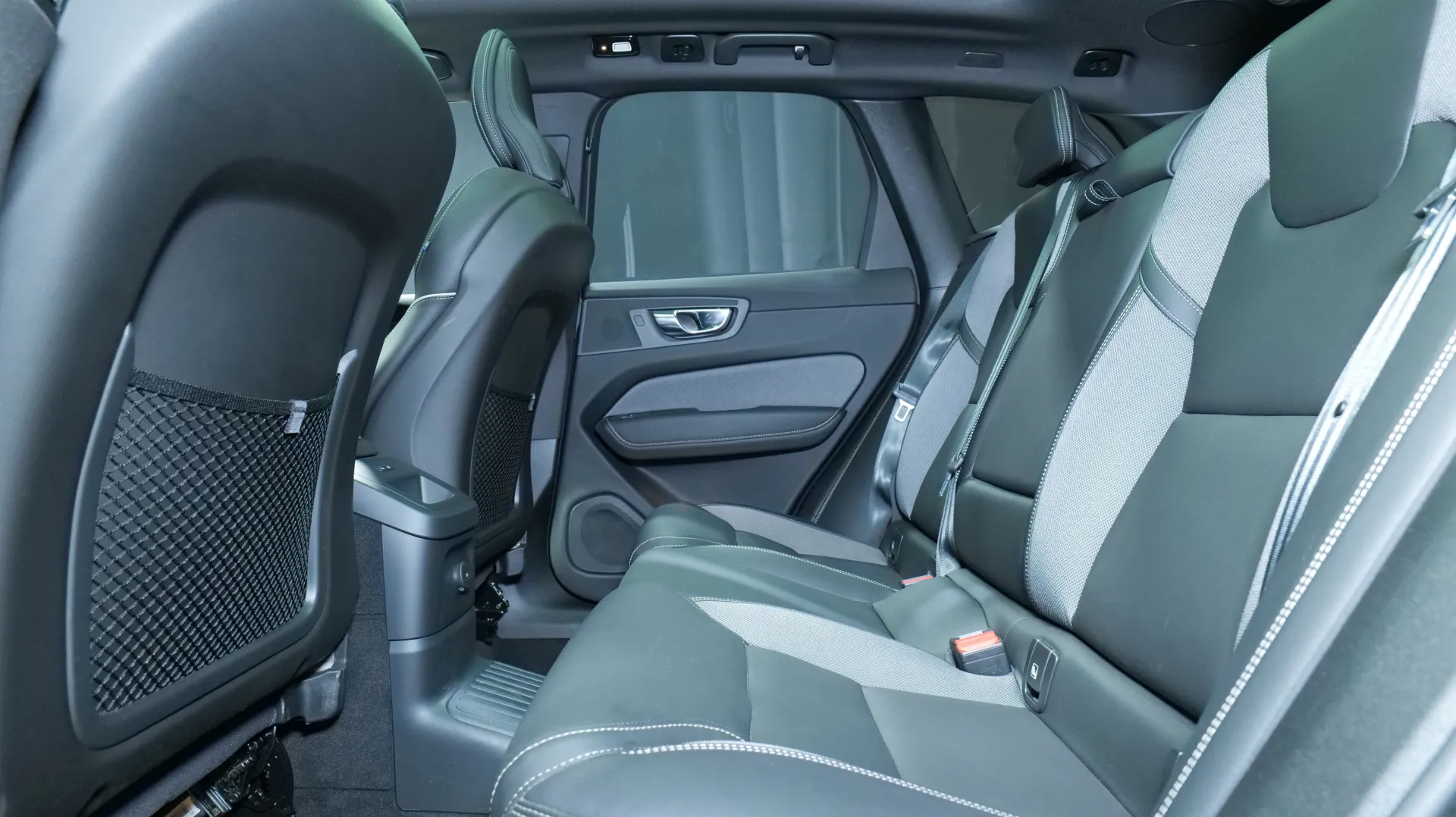 Autokuva 16 - ZOS-478