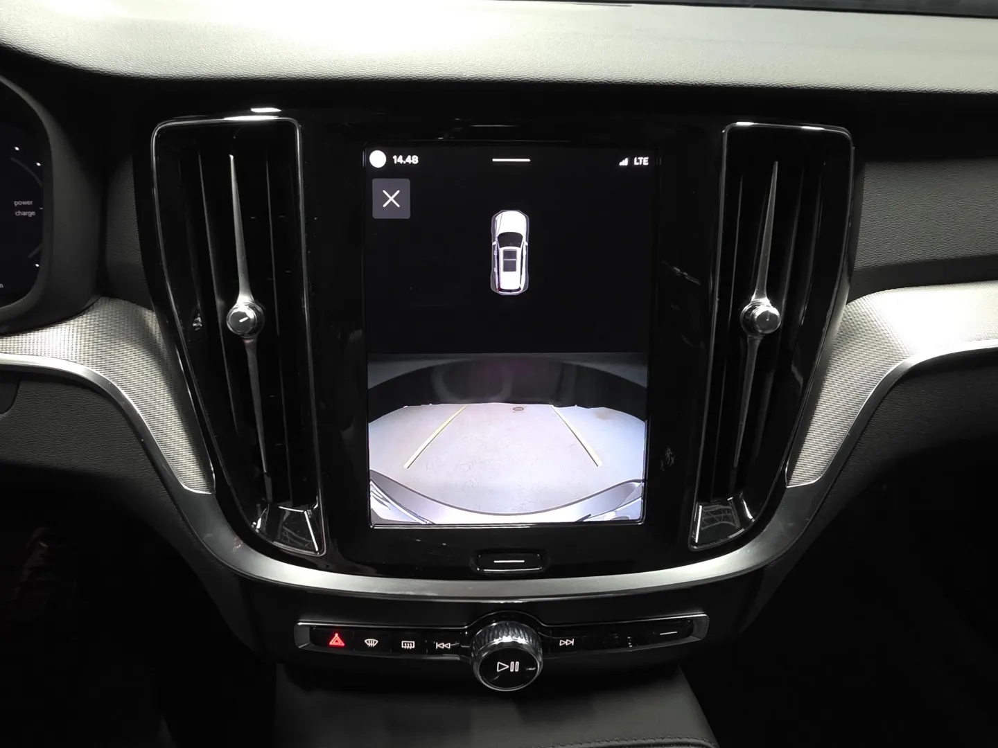 Autokuva 13 - ZOS-782