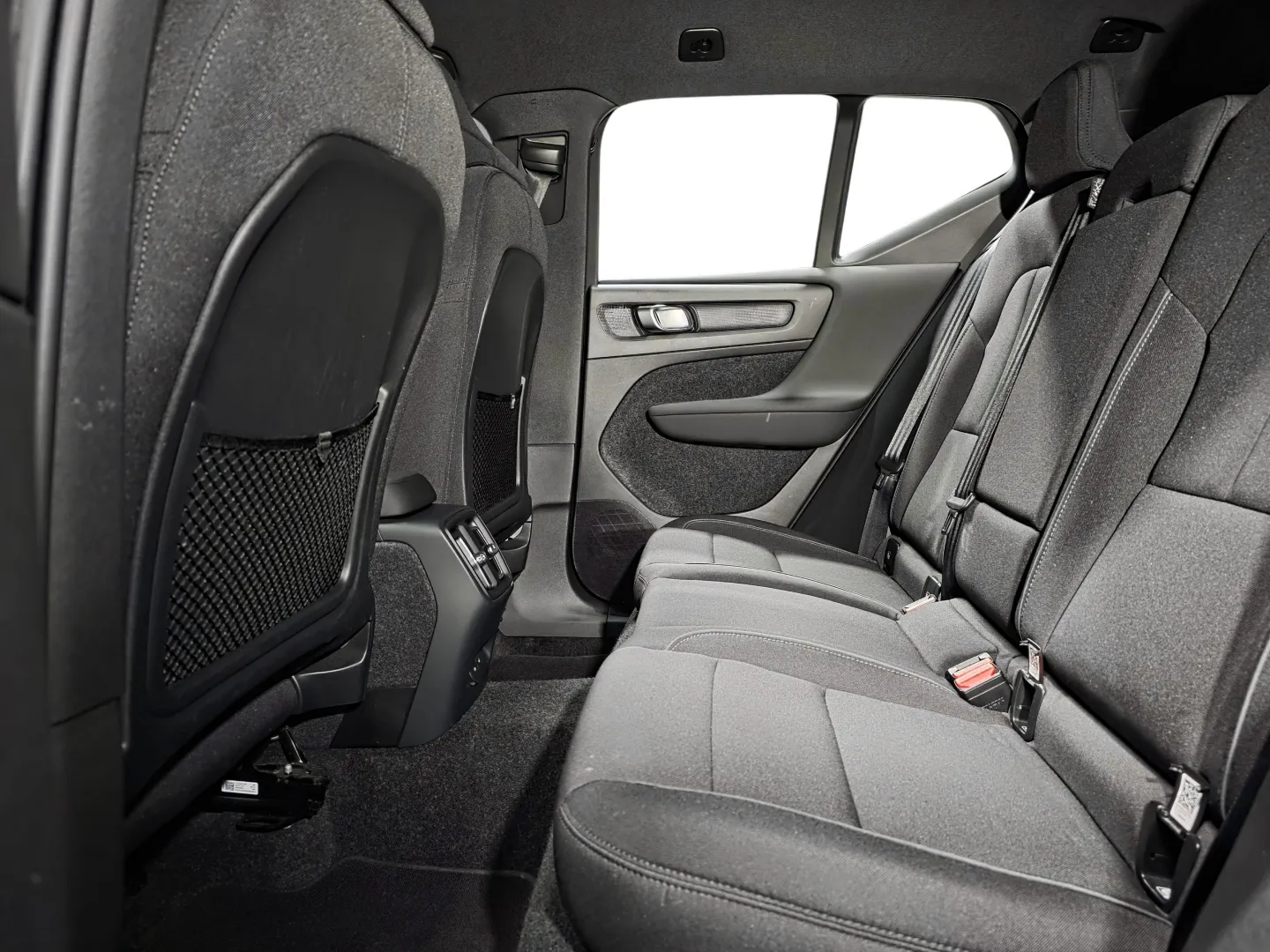 Autokuva 9 - ZOU-596