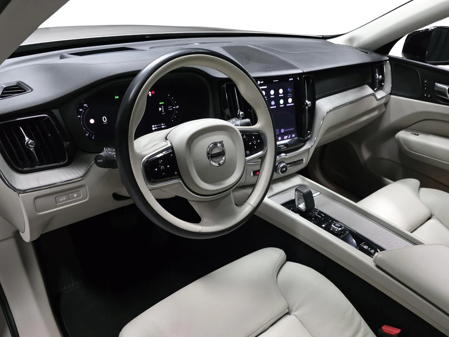 Autokuva 8 - ZOU-713