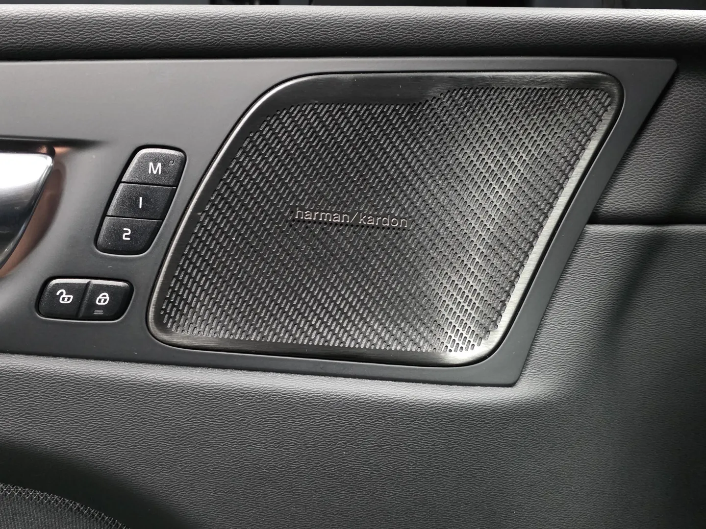 Autokuva 15 - ZOU-974