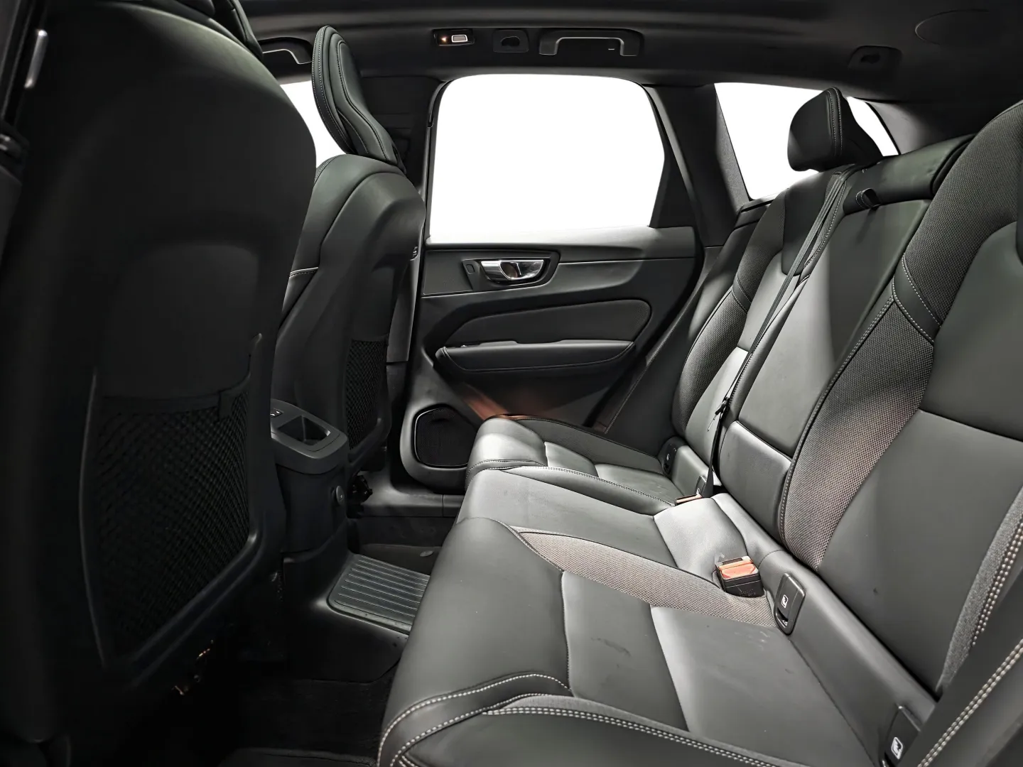 Autokuva 9 - ZOU-974