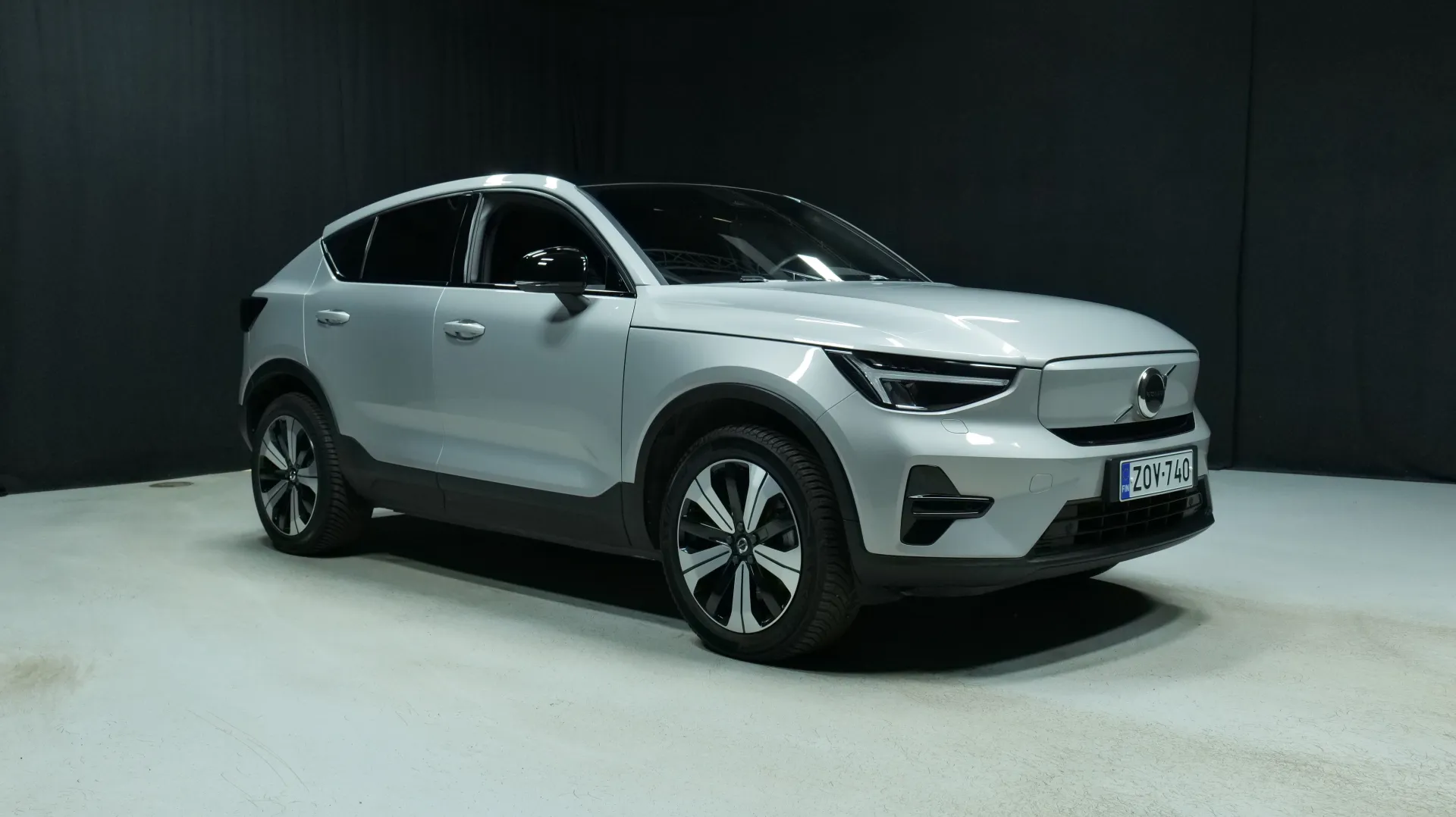 Autokuva 5 - ZOV-740