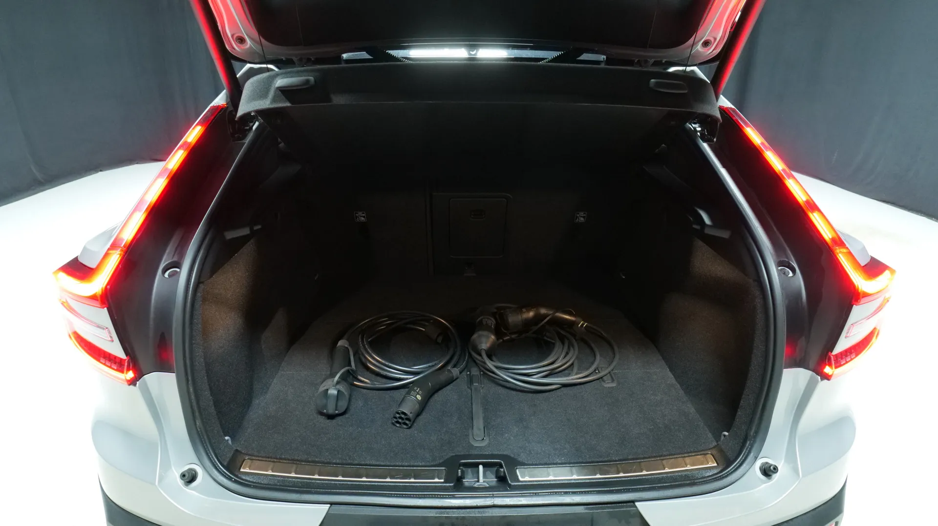 Autokuva 16 - ZOV-740