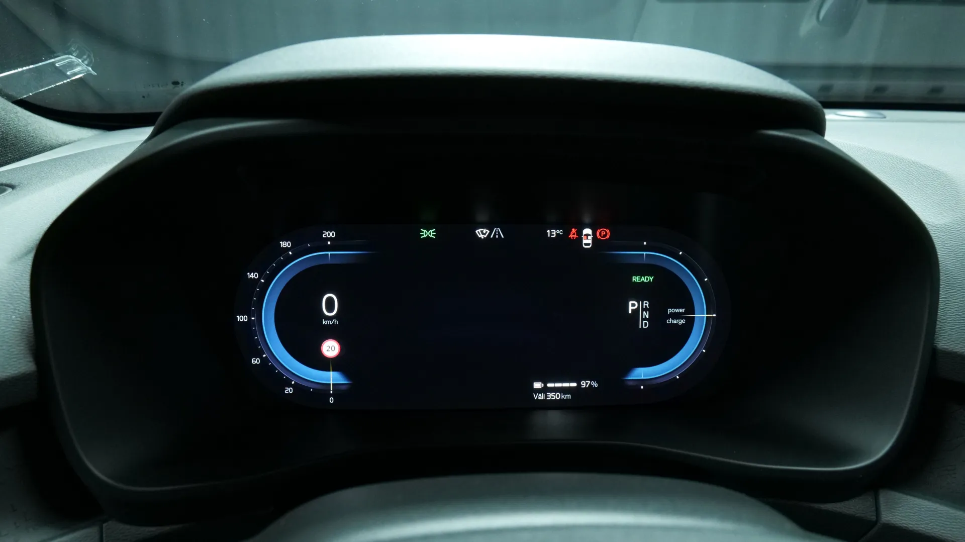 Autokuva 6 - ZOV-740