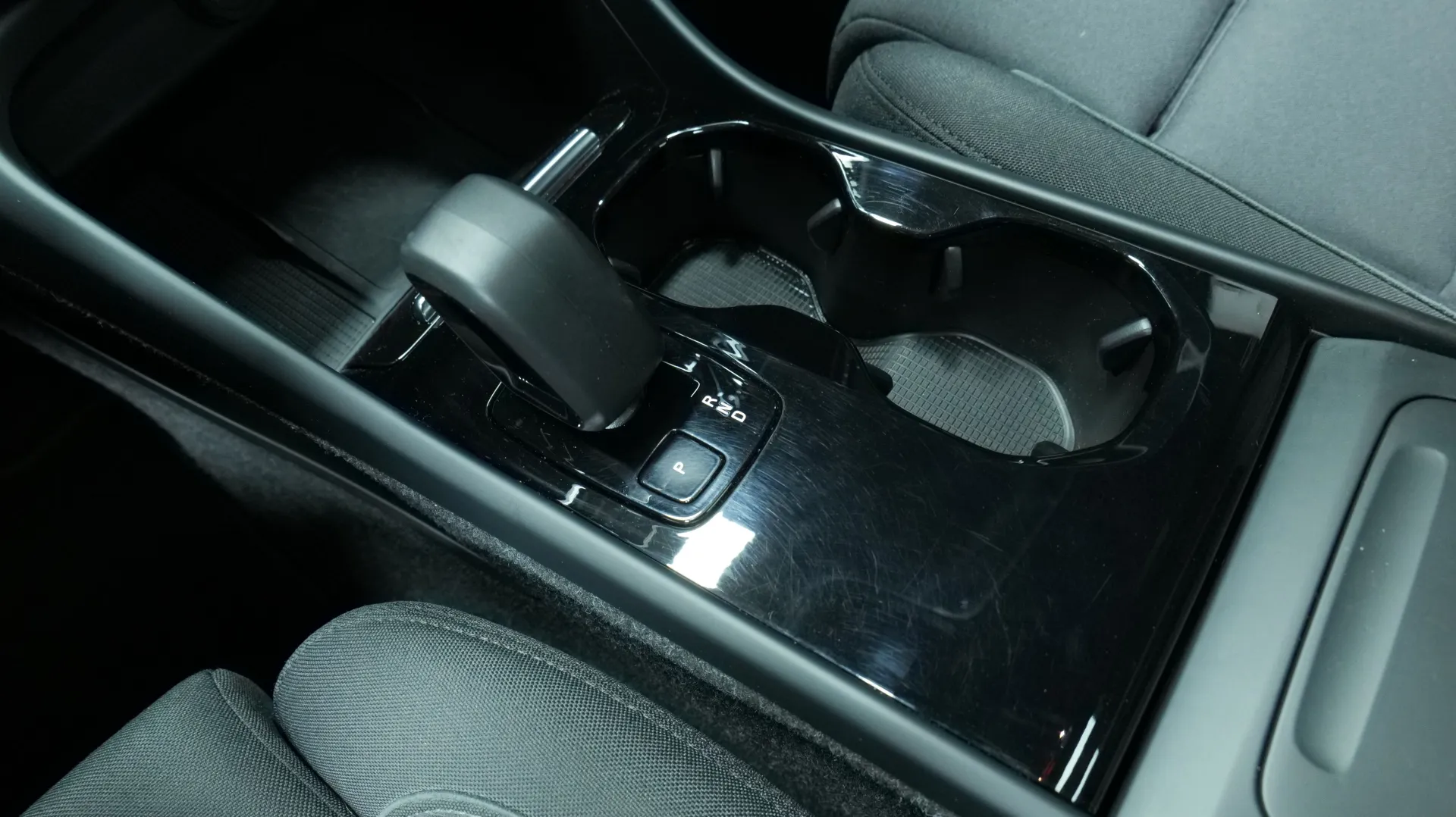 Autokuva 9 - ZOV-740