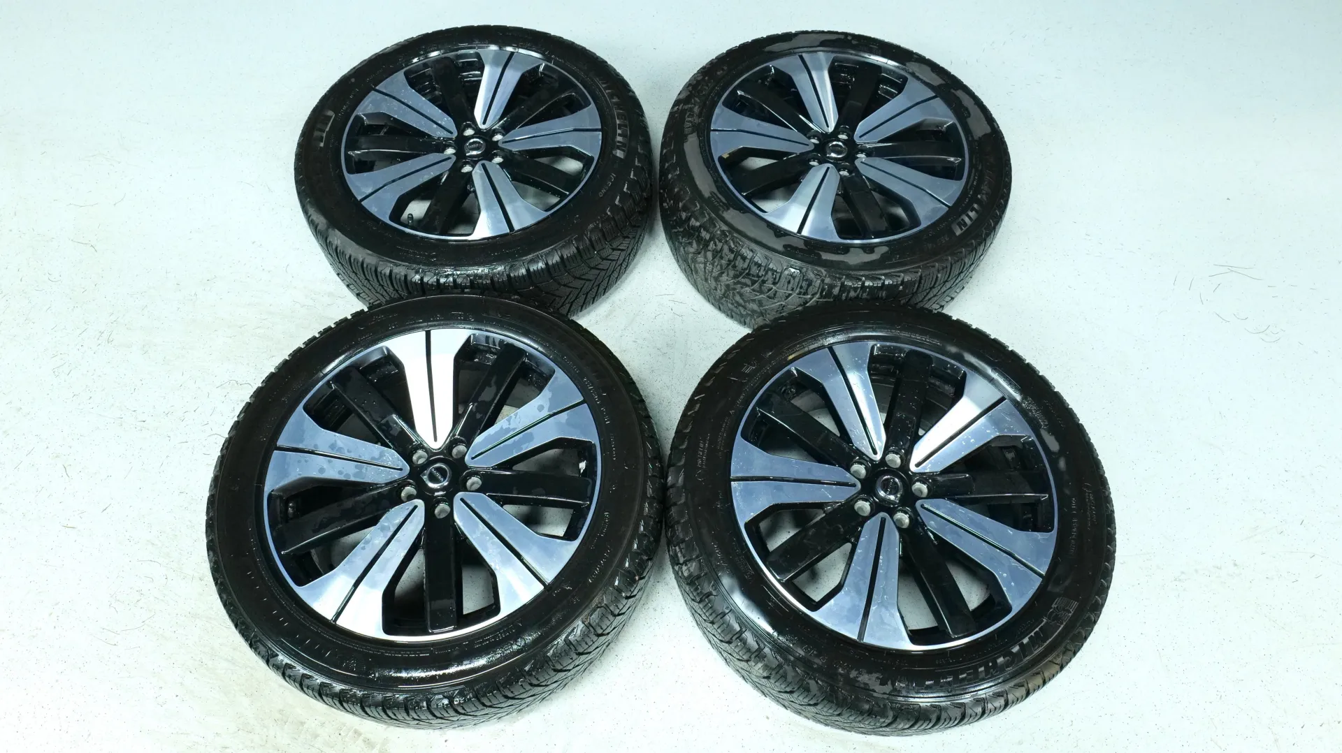 Autokuva 19 - ZOV-740