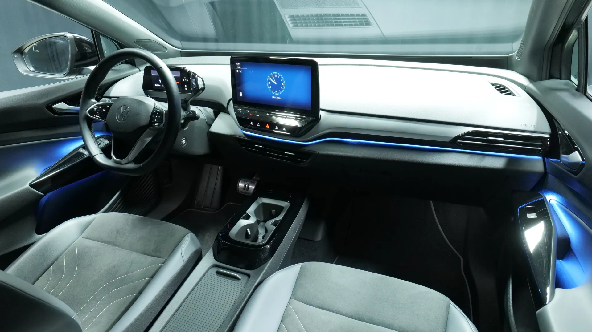 Autokuva 16 - ZOZ-728