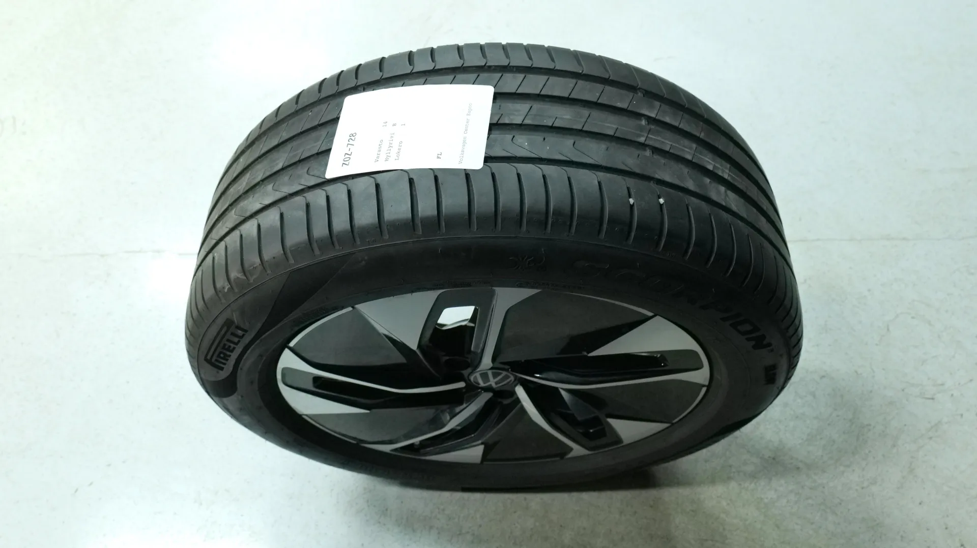 Autokuva 18 - ZOZ-728