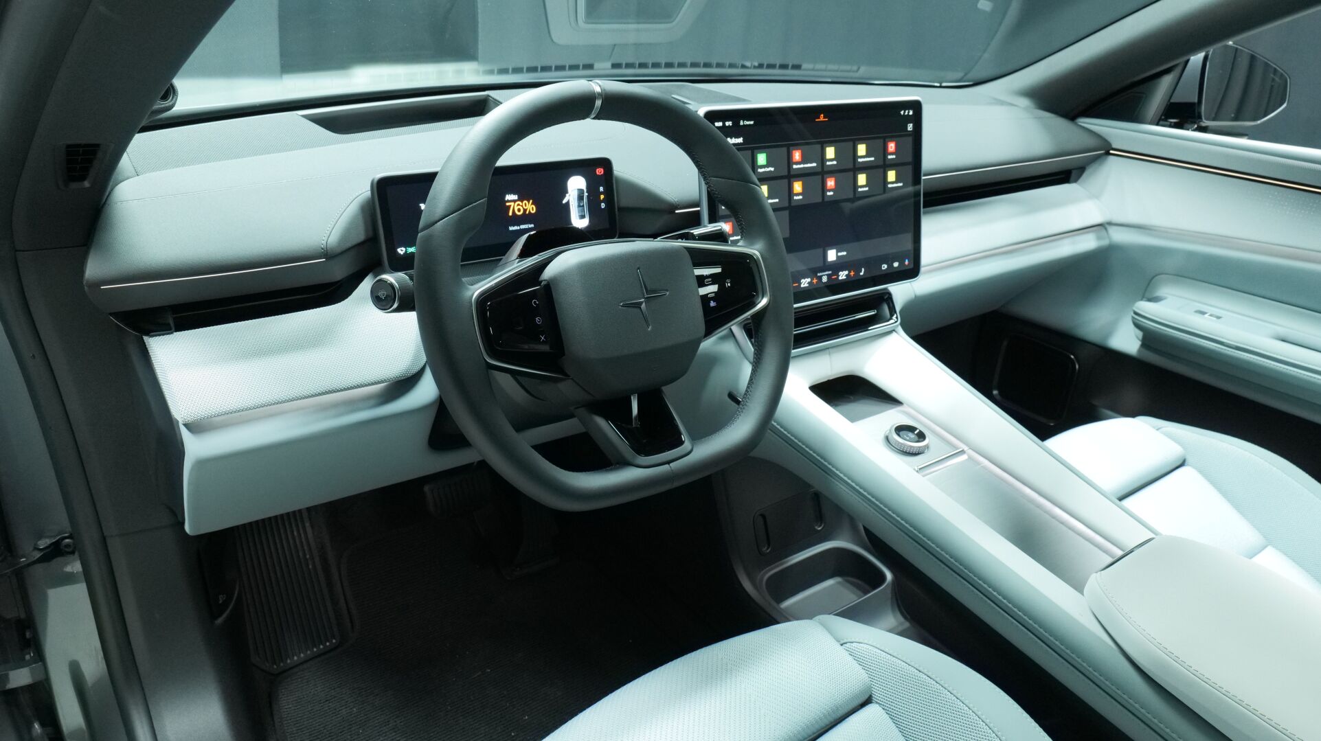 Autokuva 14 - ZPH-532