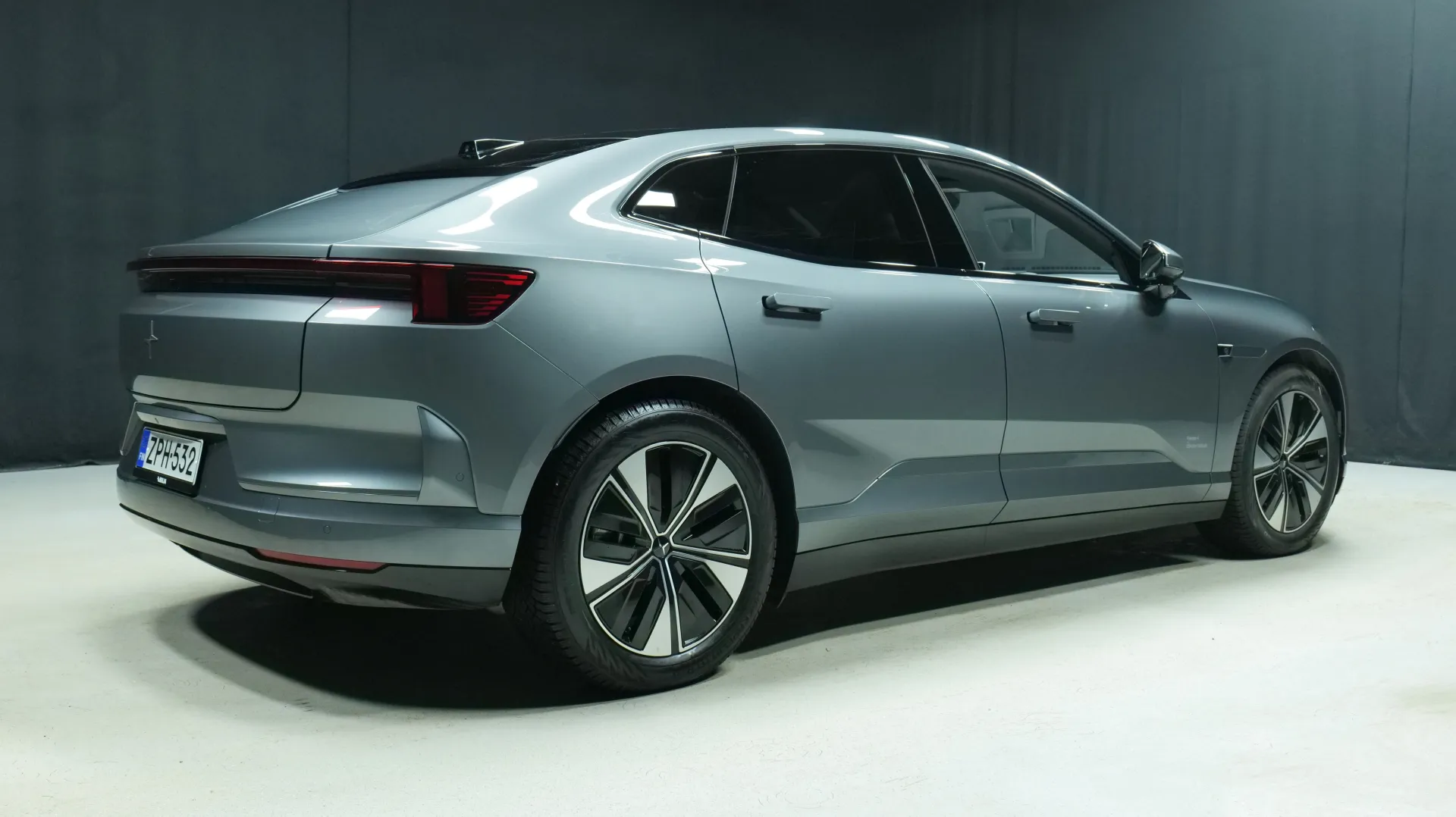 Autokuva 3 - ZPH-532