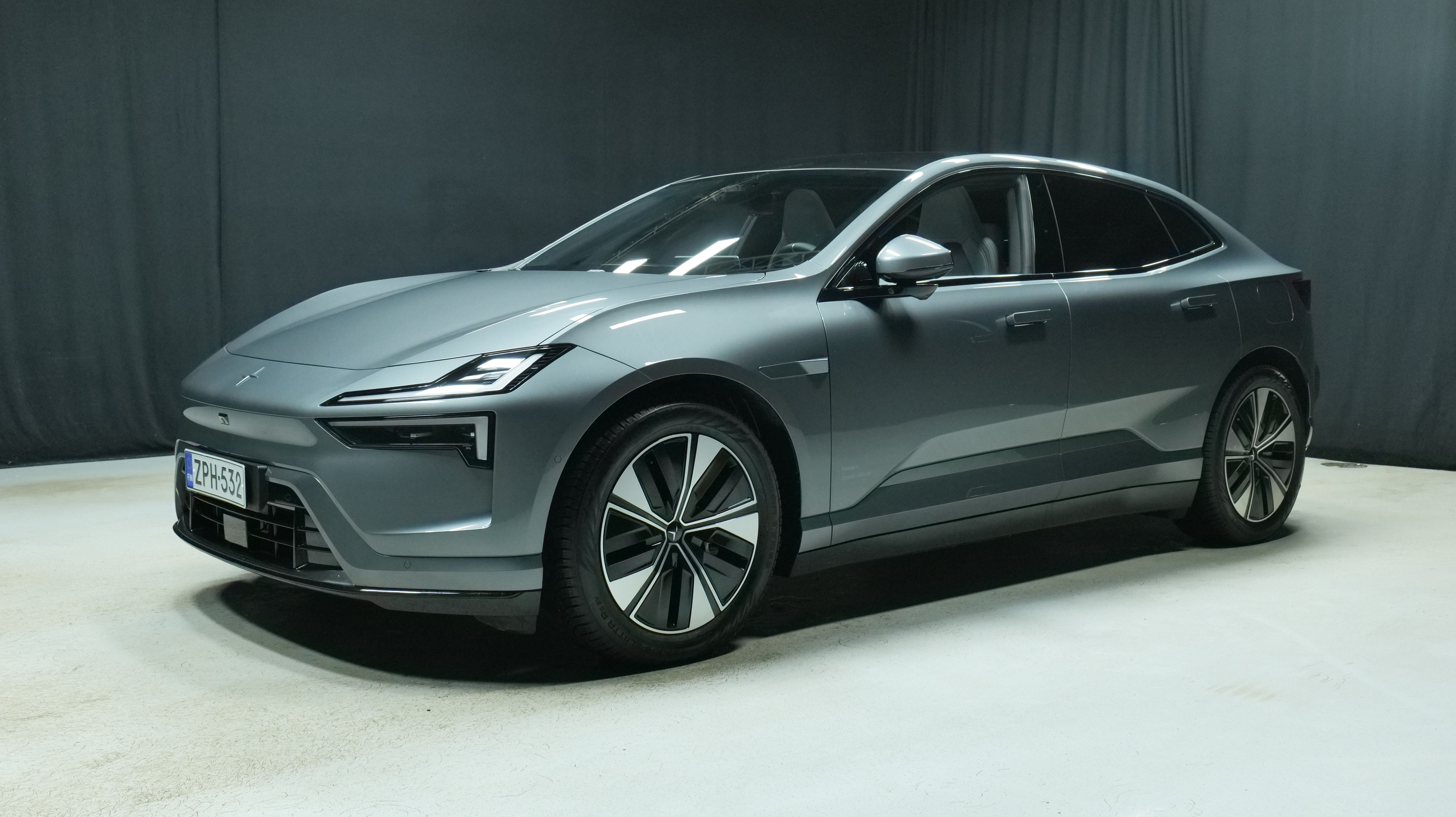Polestar 4 ZPH-532