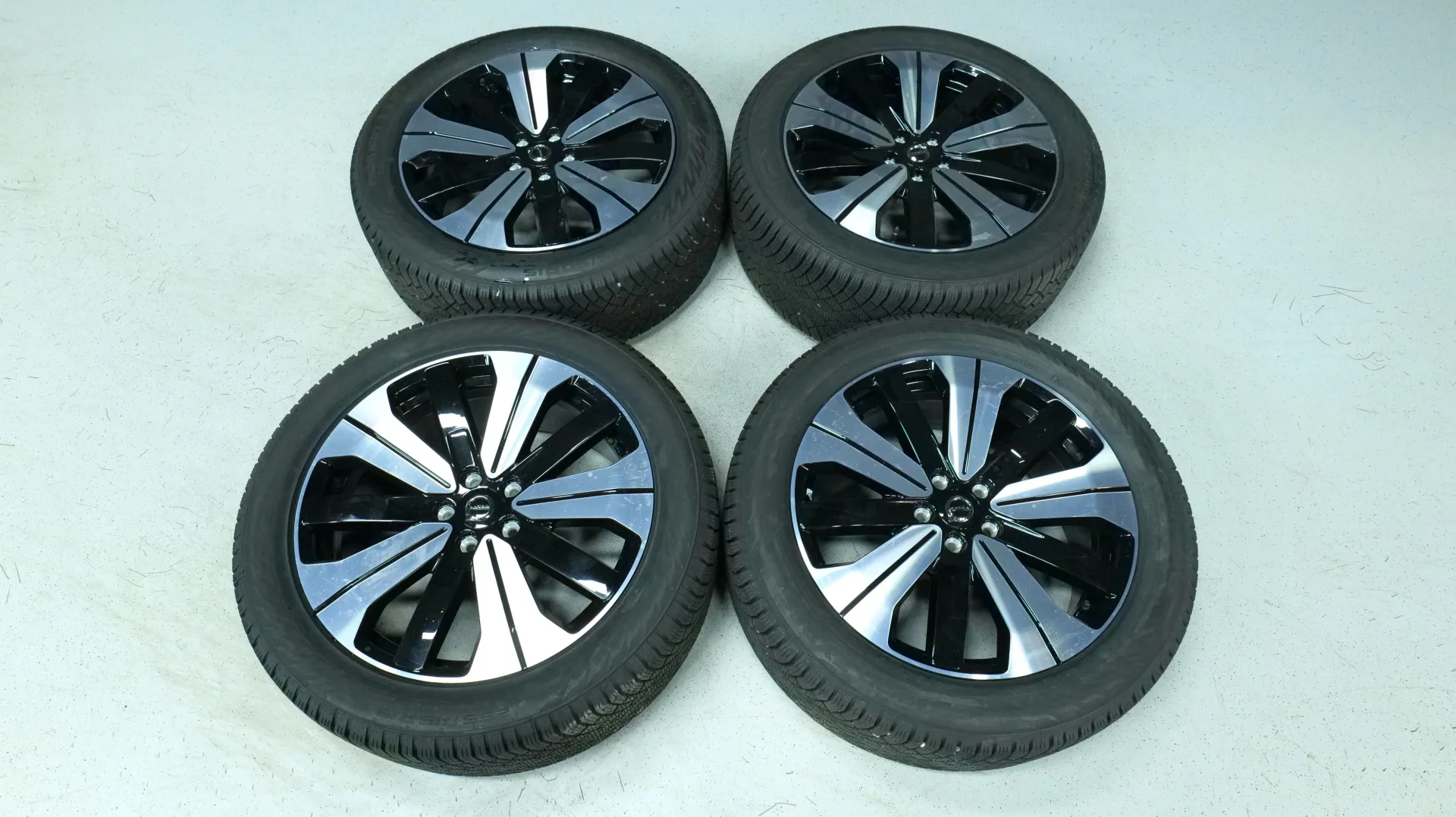 Autokuva 18 - ZPJ-165