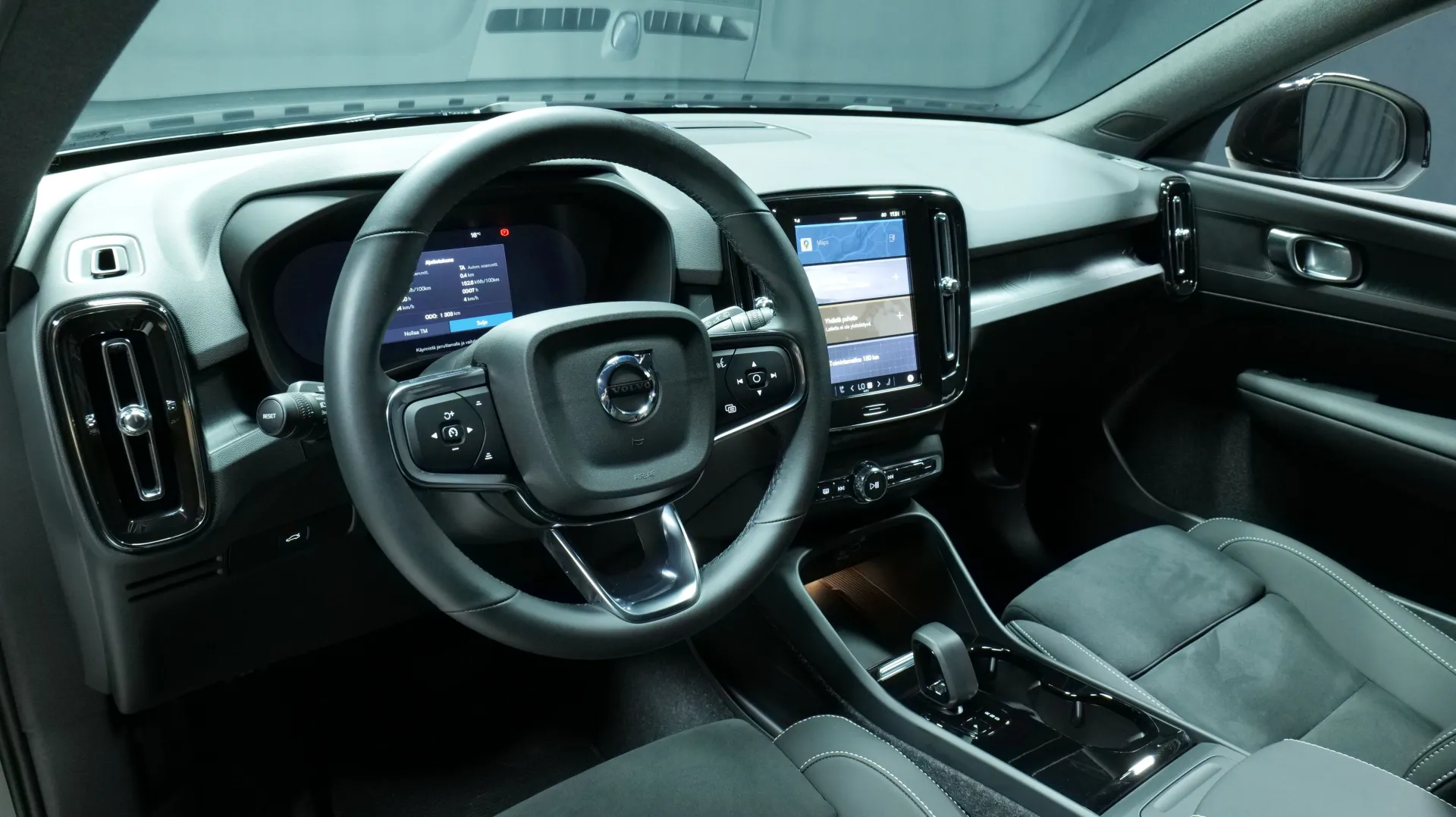 Autokuva 11 - ZPJ-165