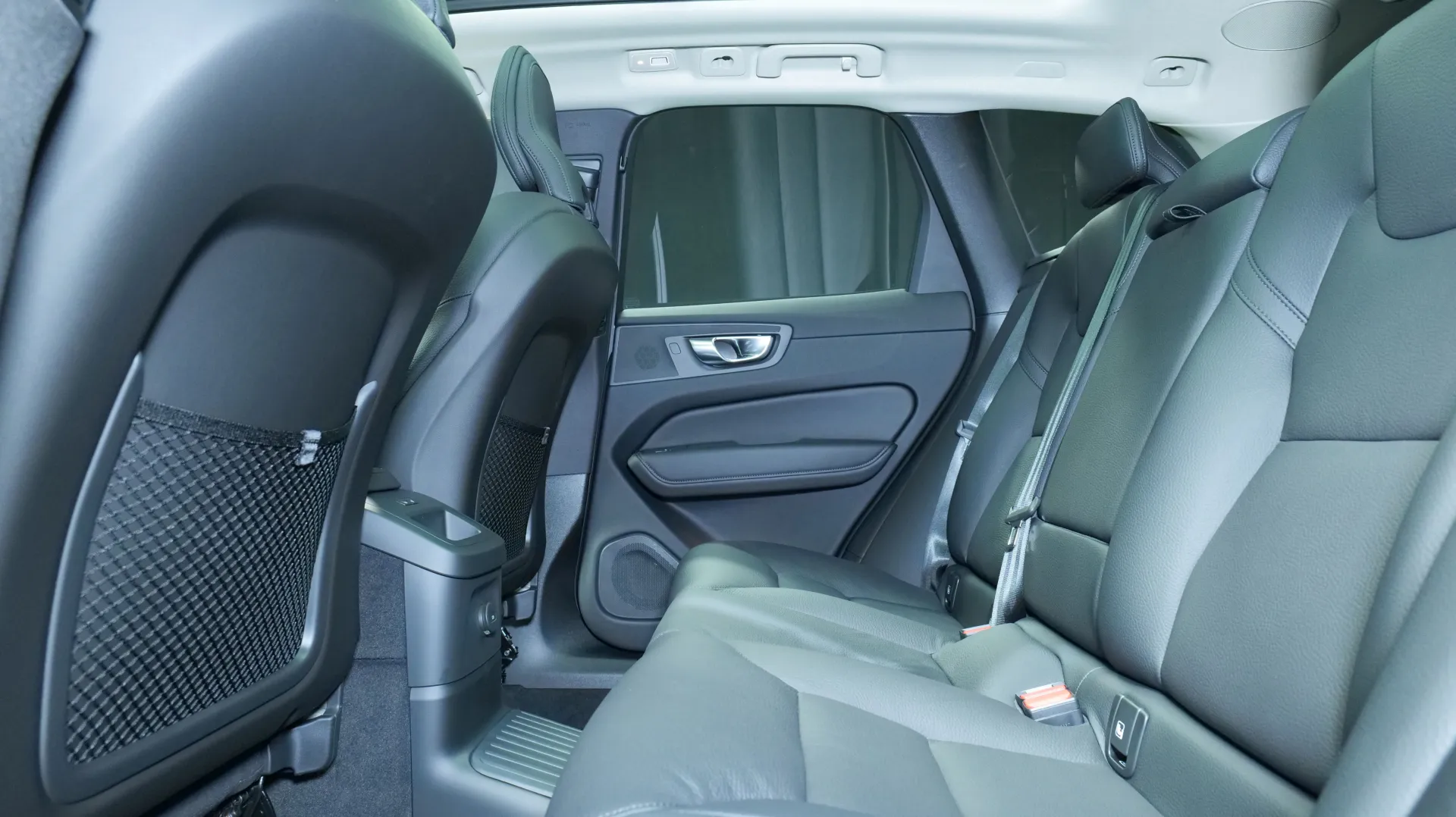 Autokuva 16 - ZPL-581