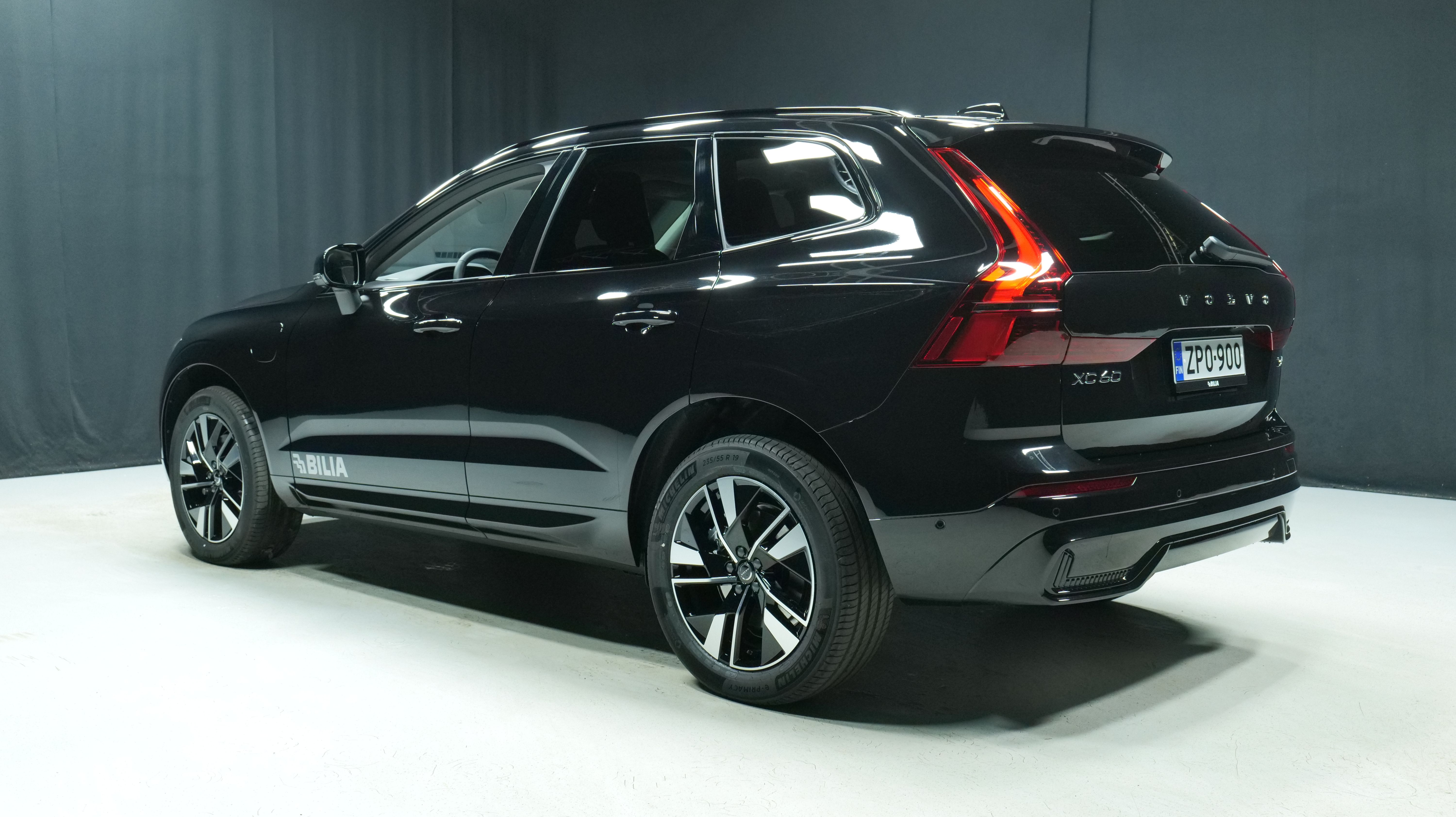 Volvo XC60 T6 AWD Long Range Plus Dark 2026, kuva 2/18