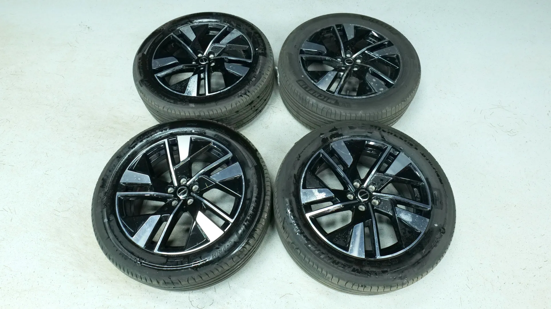 Autokuva 19 - ZPP-495