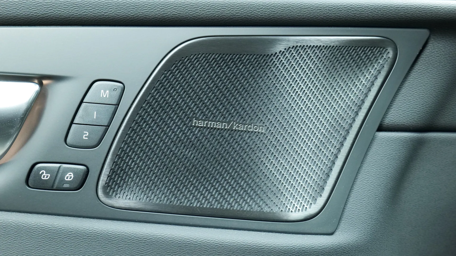 Autokuva 10 - ZPP-495