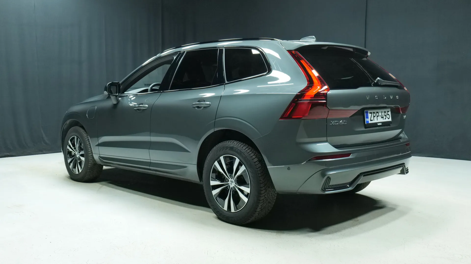 Autokuva 2 - ZPP-495