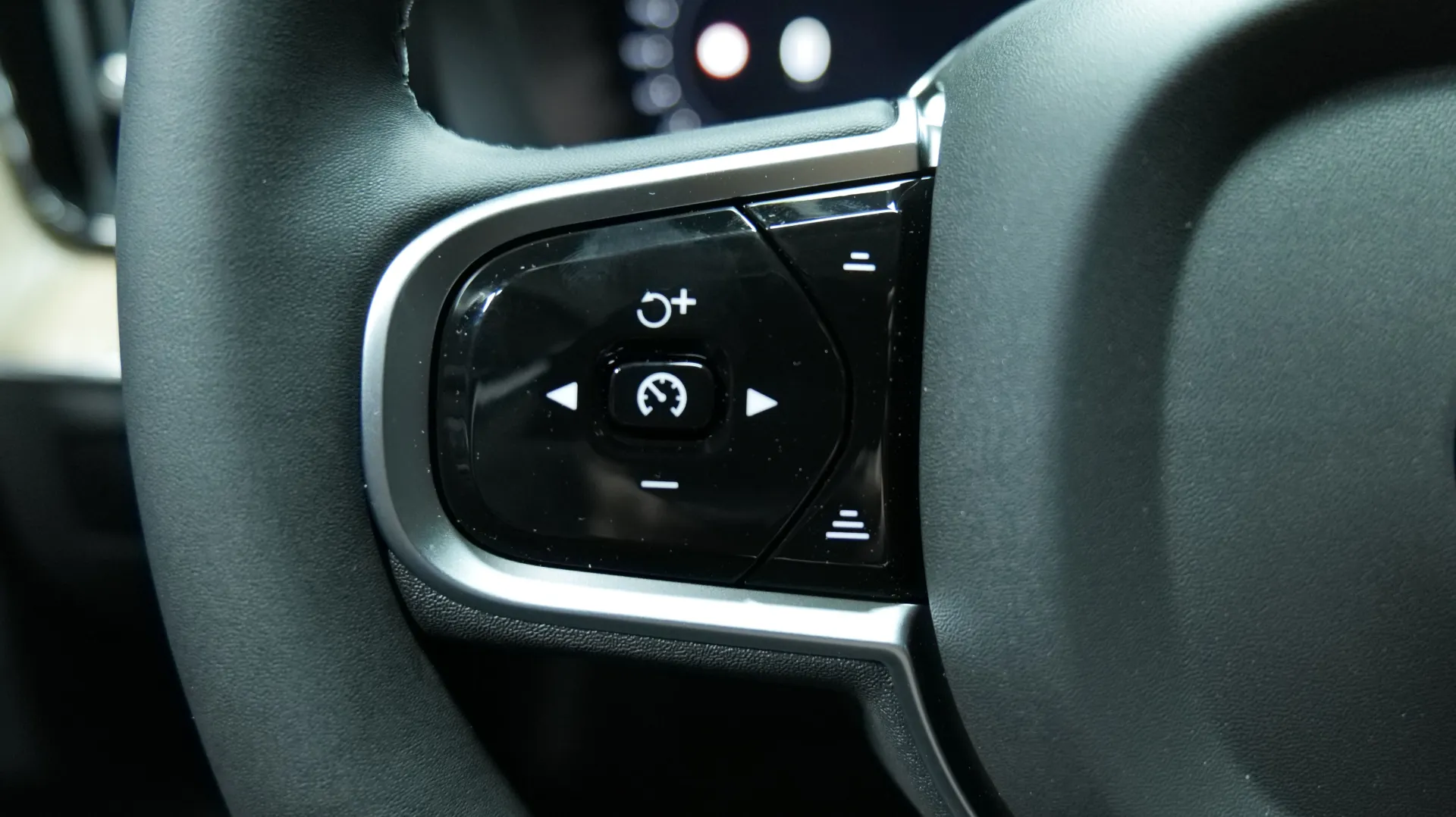 Autokuva 9 - ZPP-496