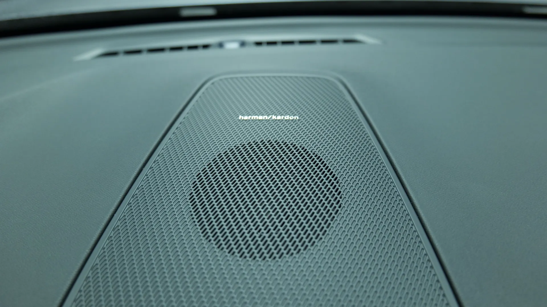 Autokuva 11 - ZPP-496