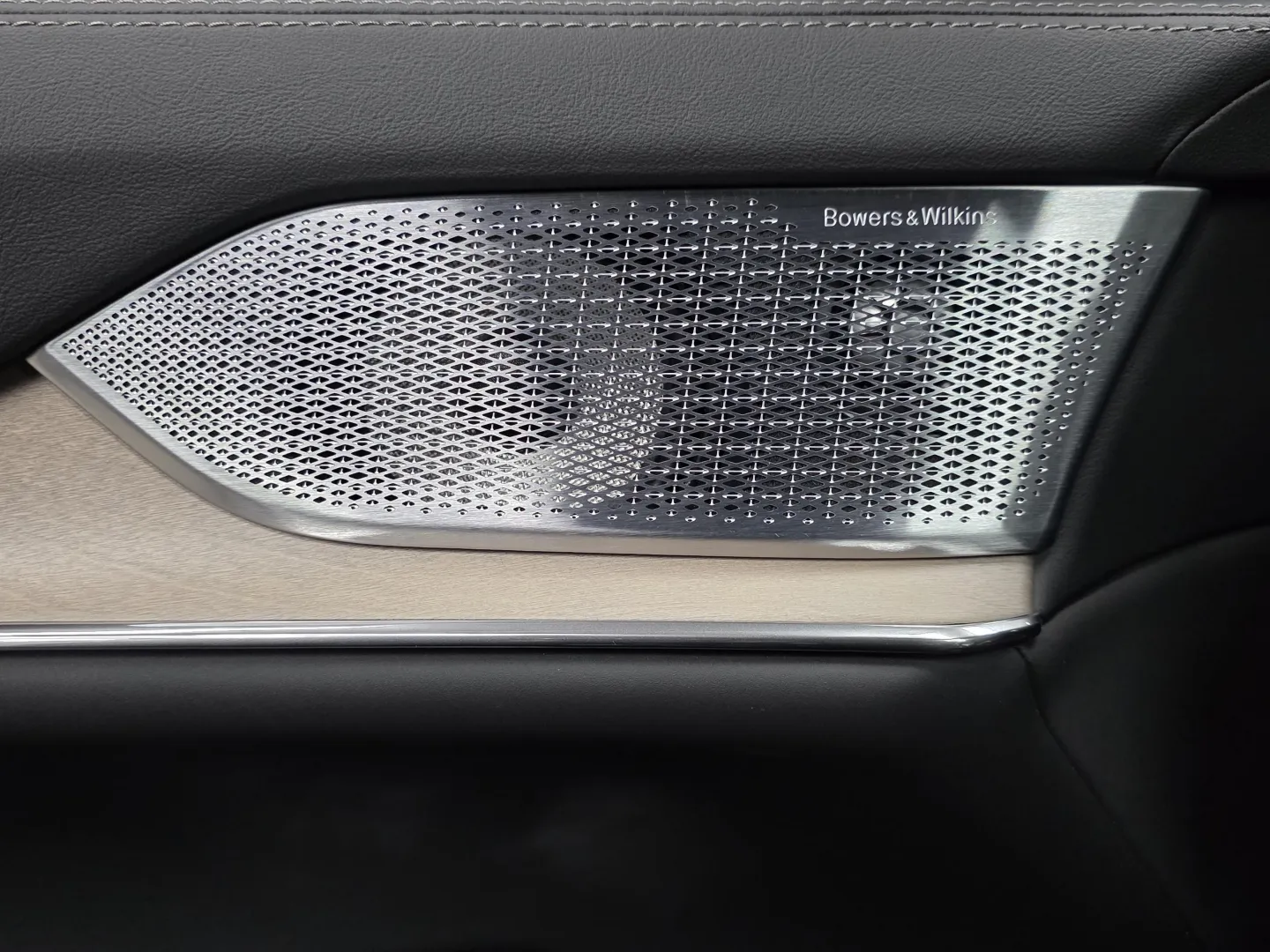 Autokuva 16 - ZPP-845