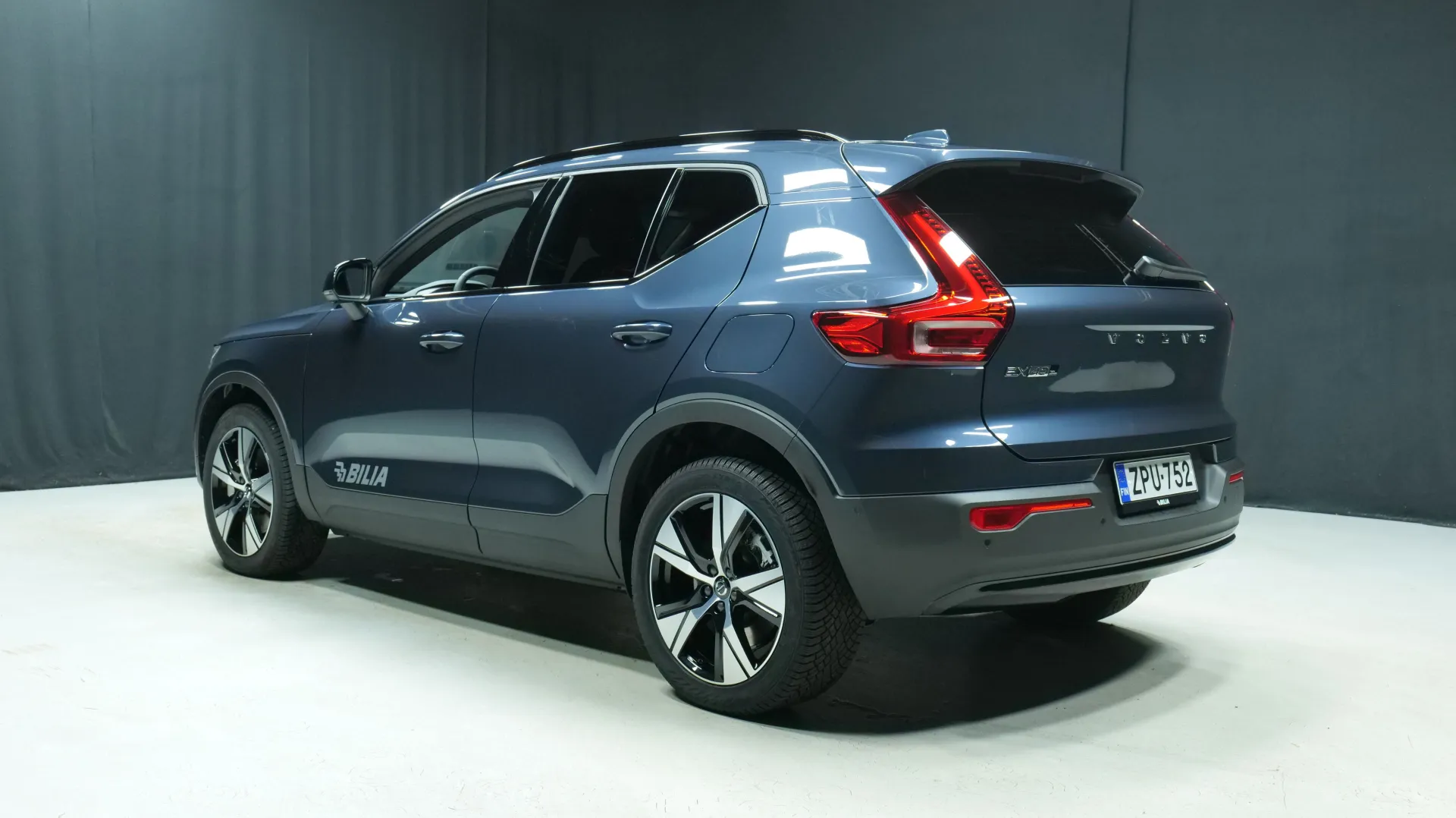 Autokuva 2 - ZPU-752