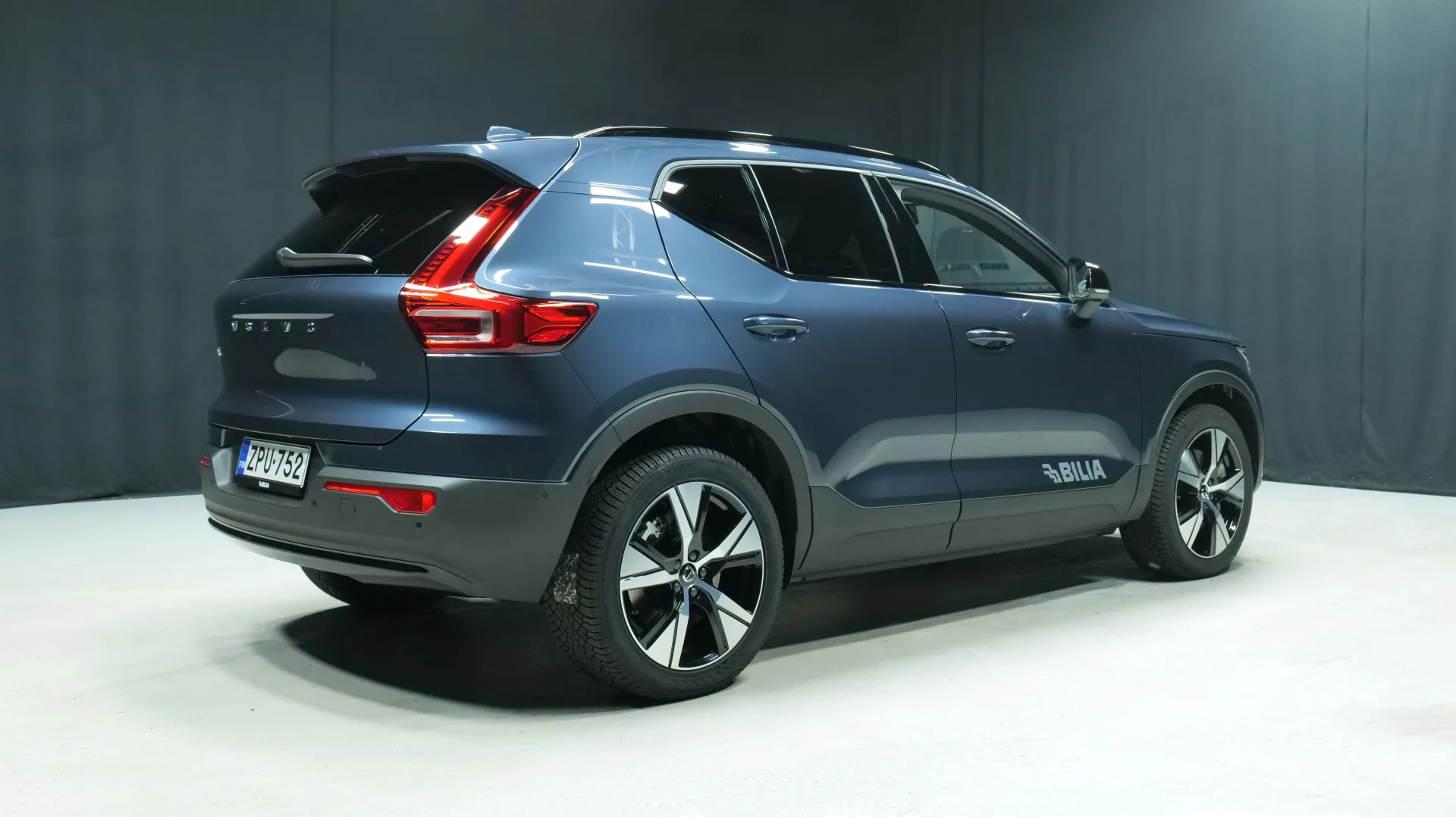 Autokuva 3 - ZPU-752