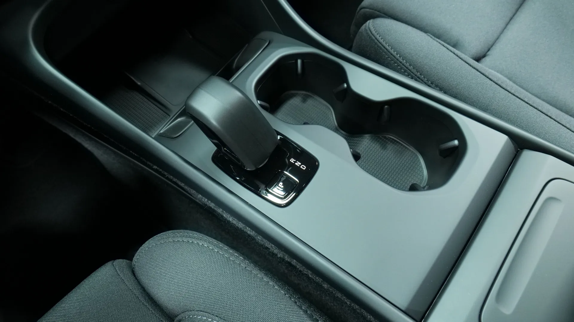 Autokuva 9 - ZPU-752