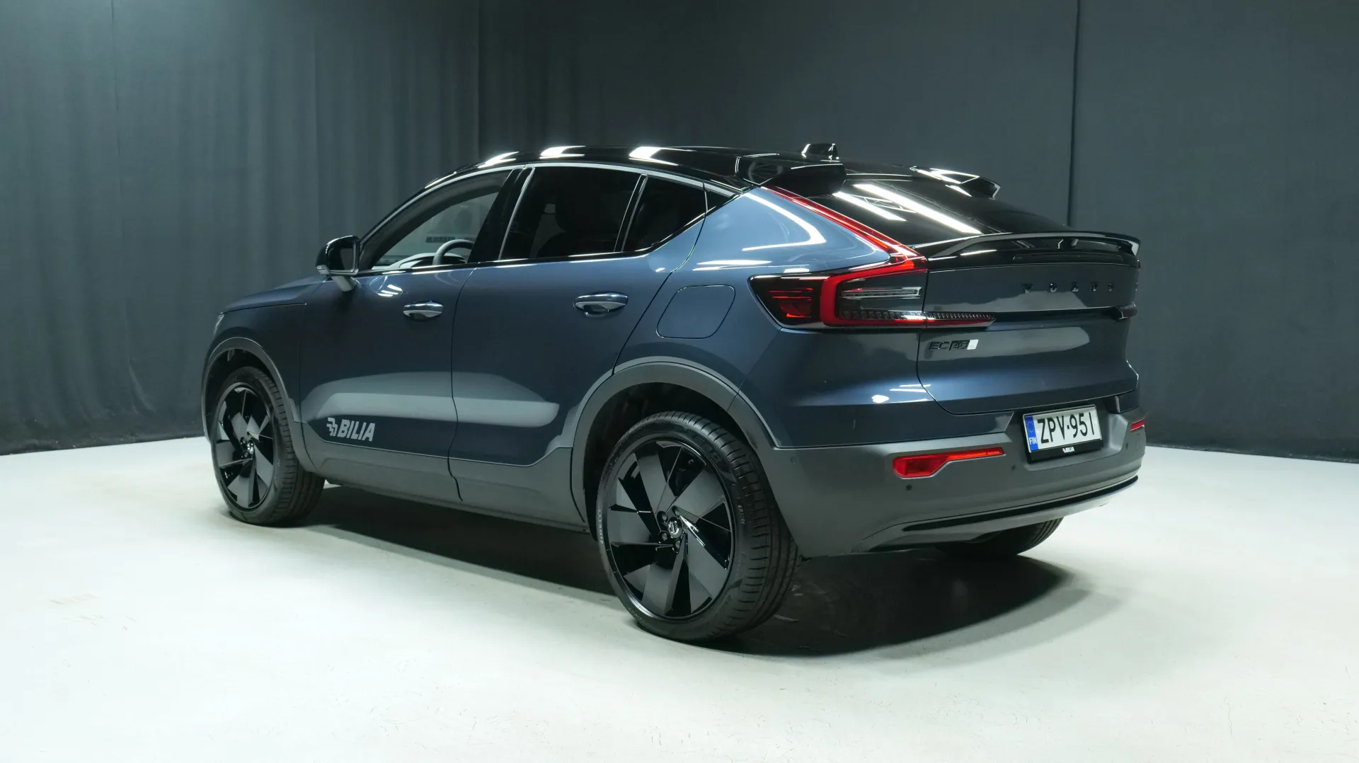 Autokuva 2 - ZPV-951