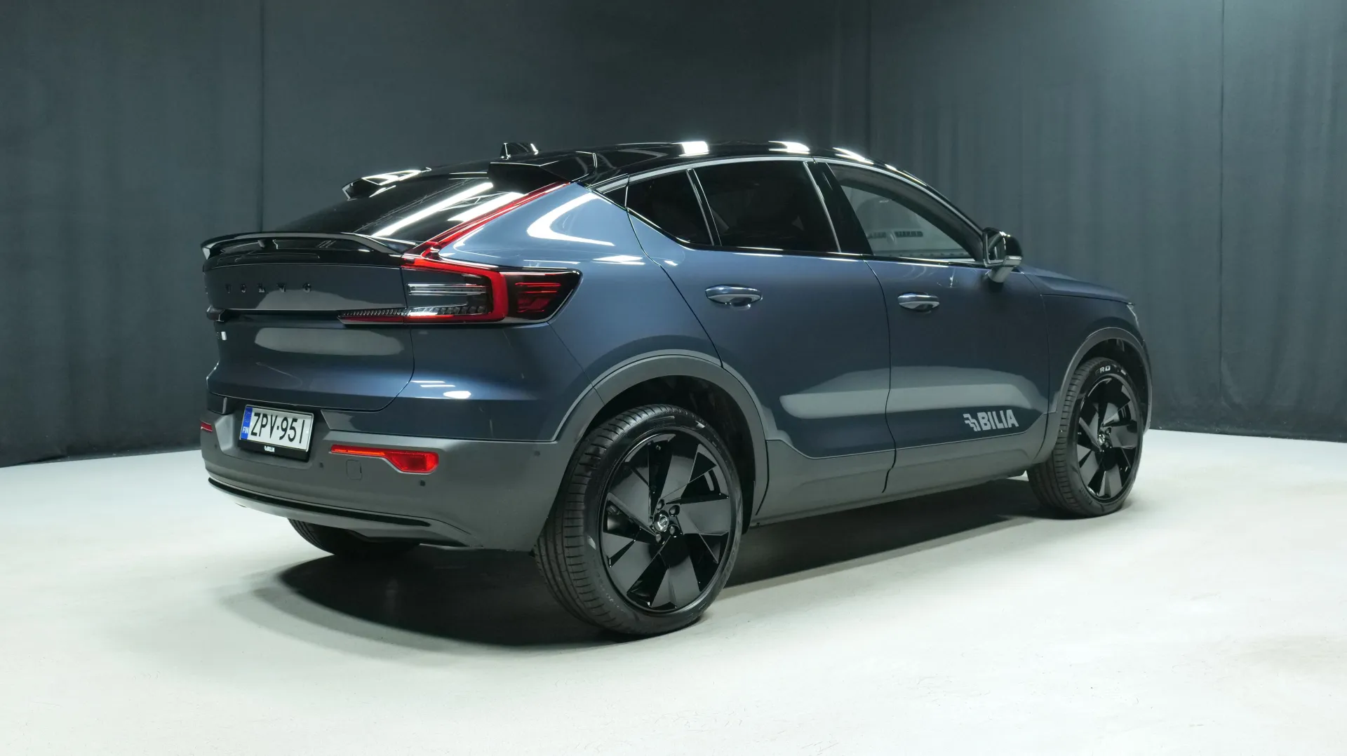 Autokuva 3 - ZPV-951