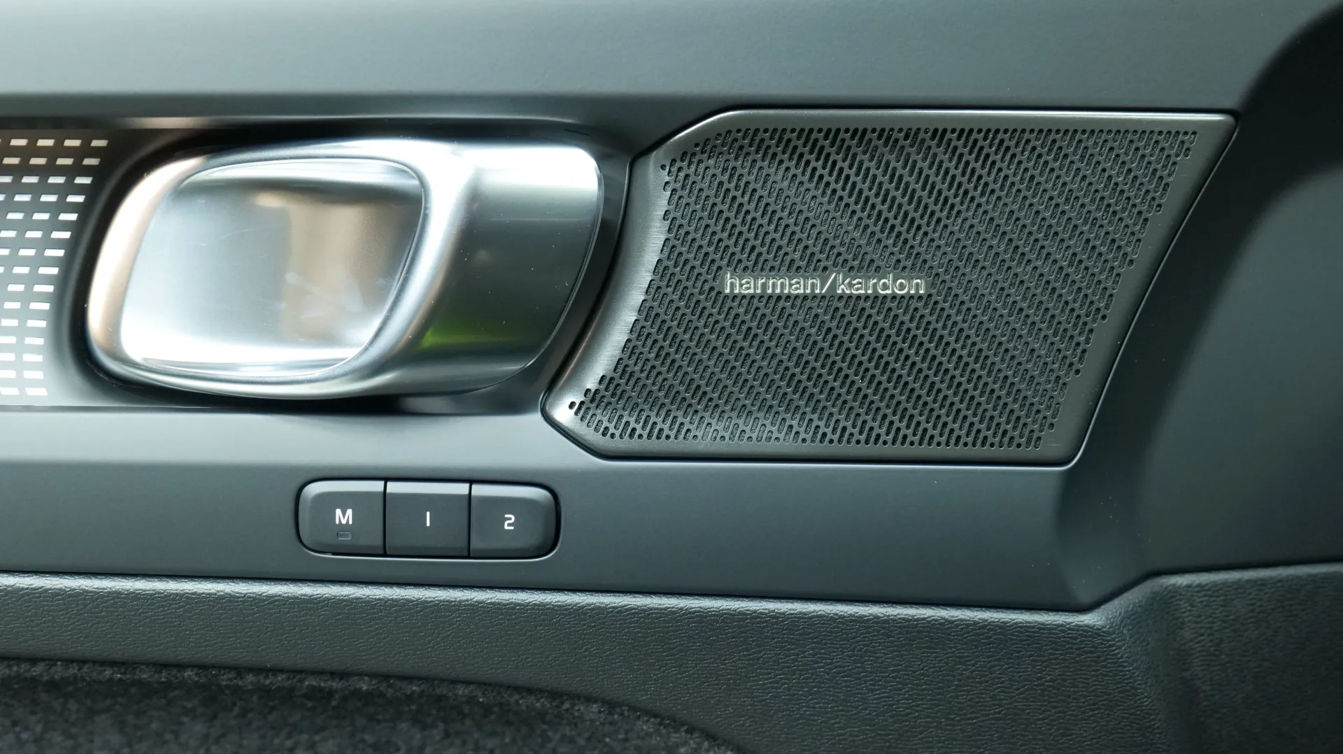 Autokuva 10 - ZPV-951