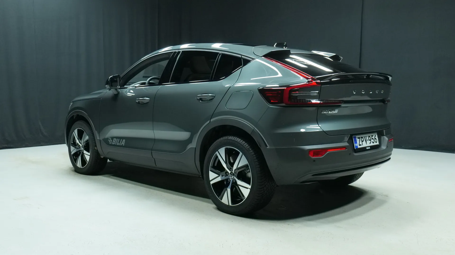 Autokuva 2 - ZPV-956