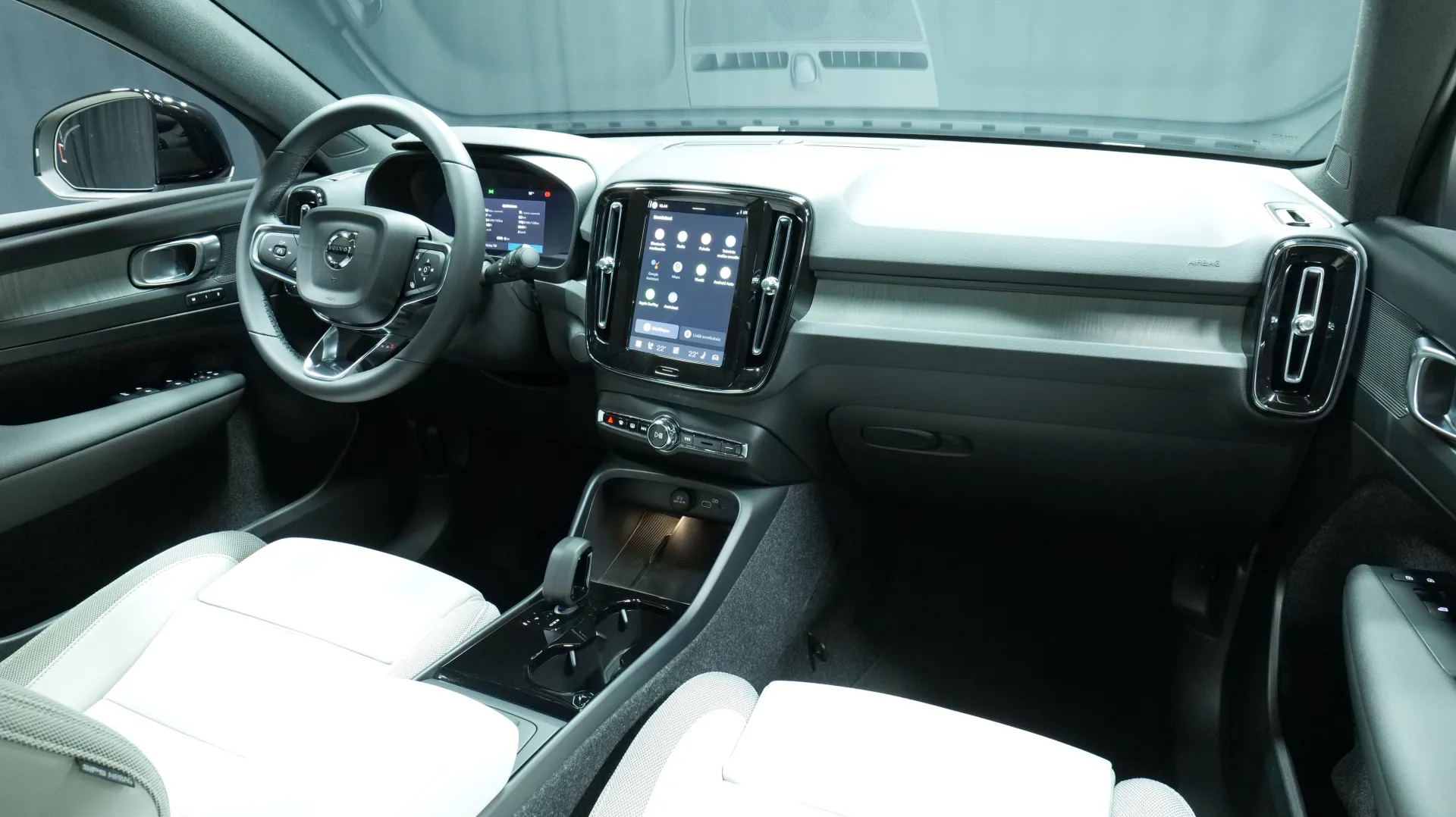 Autokuva 18 - ZPV-956