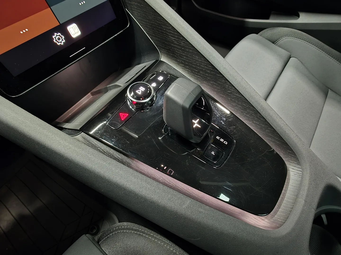 Autokuva 14 - ZPV-970