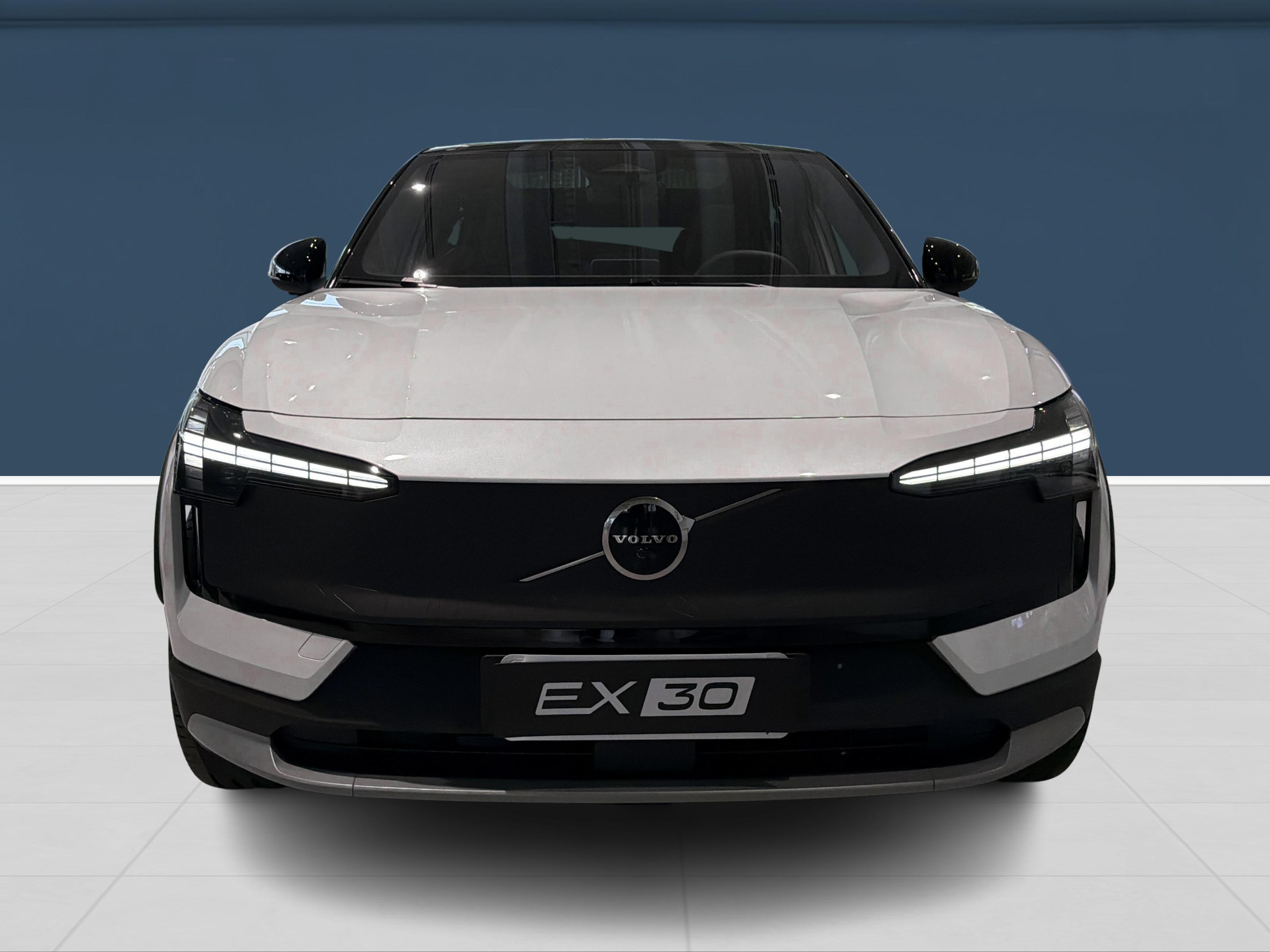 Volvo EX30 Cross Country 2026, kuva 2/13