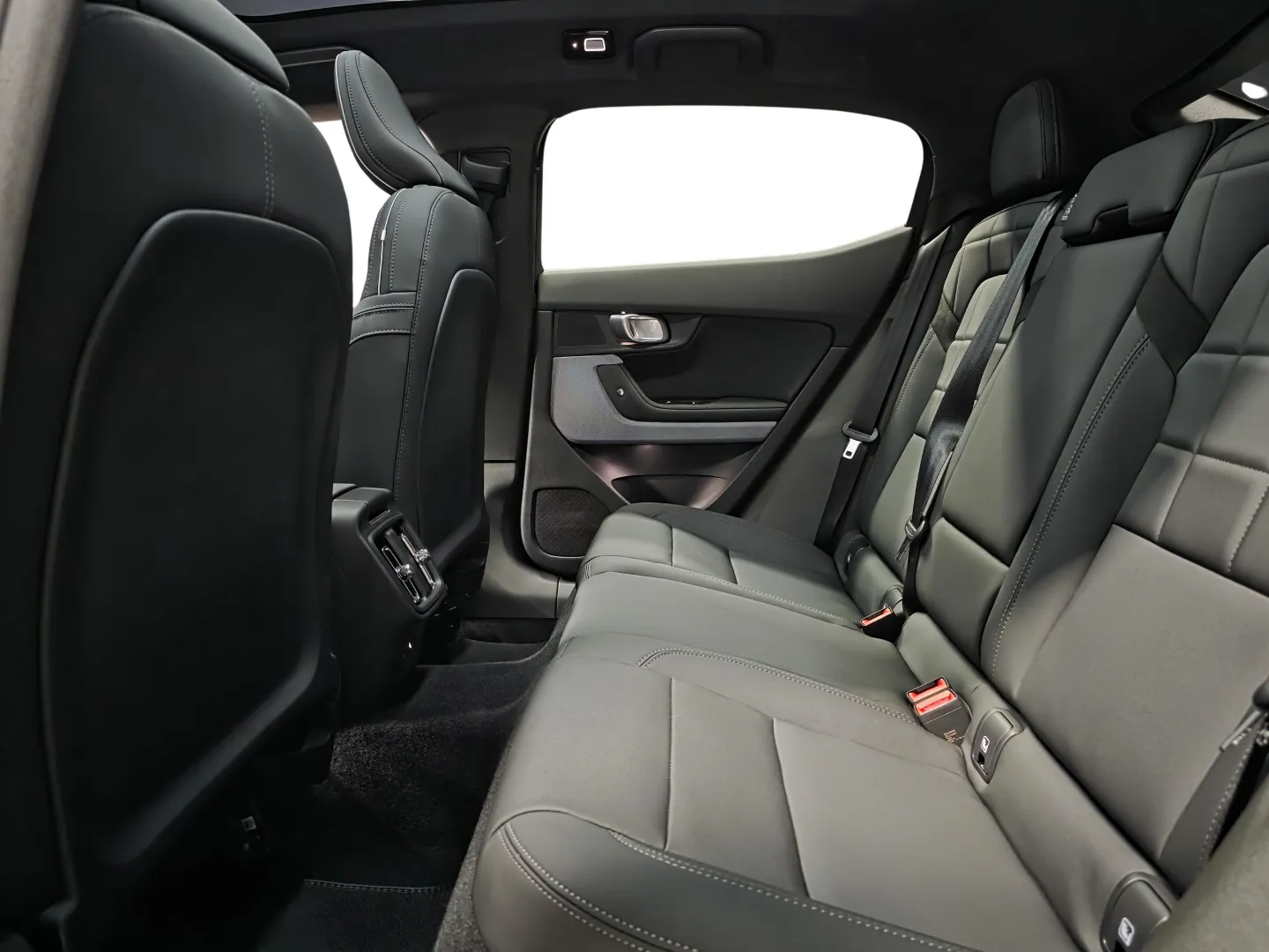 Autokuva 9 - ZRA-474