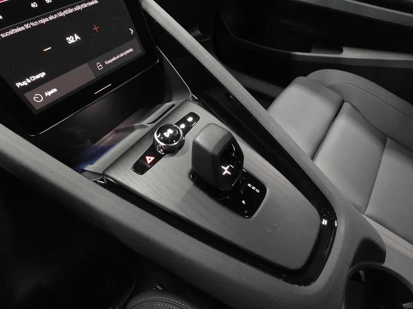 Autokuva 13 - ZRA-474