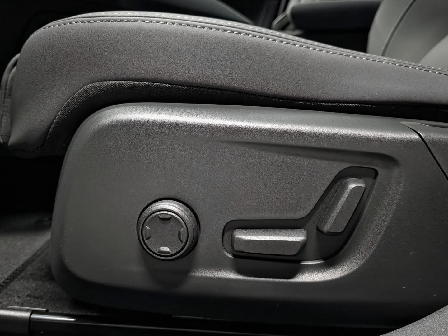 Autokuva 14 - ZRA-474