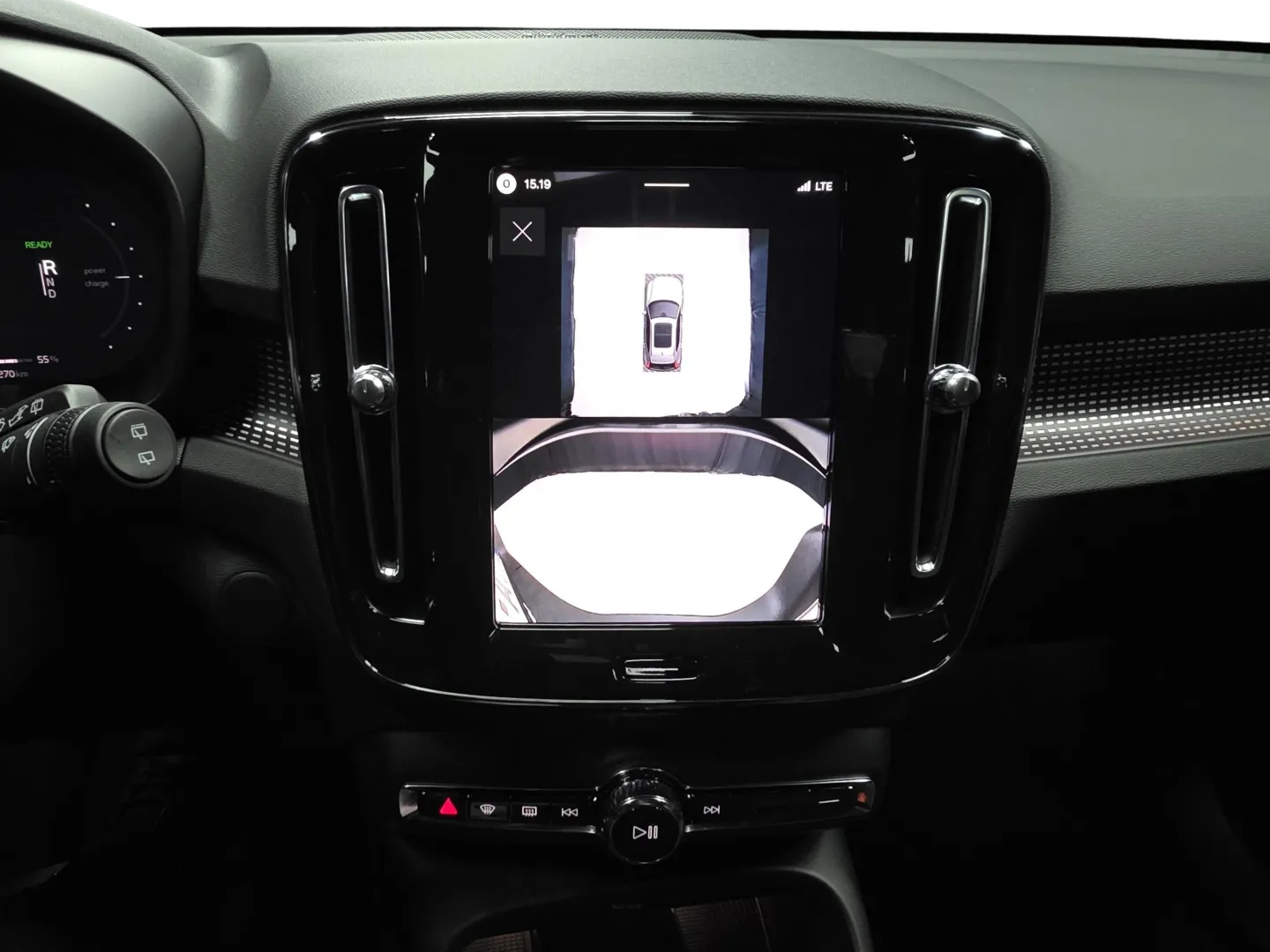 Autokuva 12 - ZRA-742