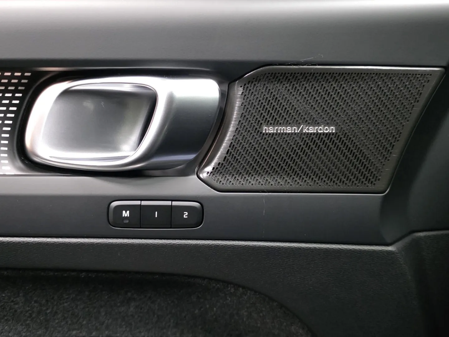 Autokuva 14 - ZRA-742