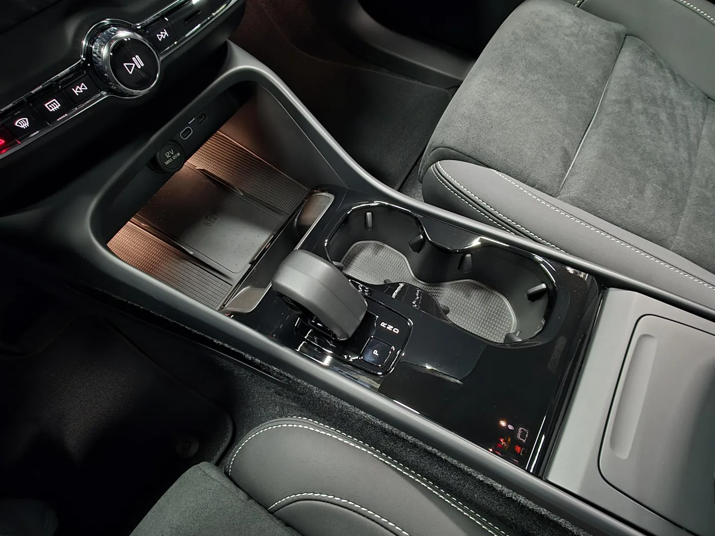 Autokuva 13 - ZRA-742