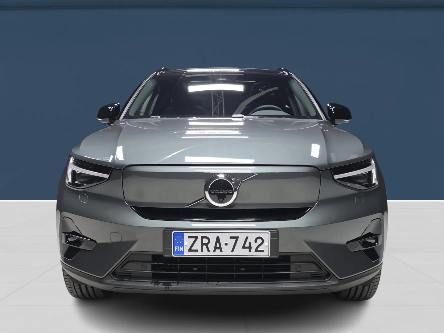 Autokuva 2 - ZRA-742