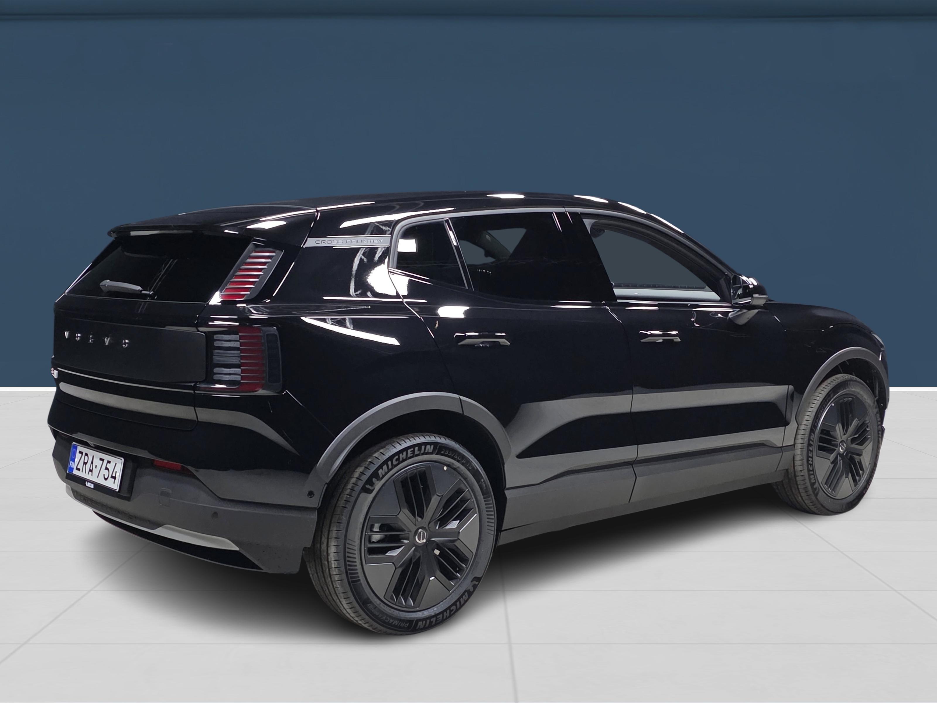 Volvo EX30 Cross Country 2026, kuva 4/16