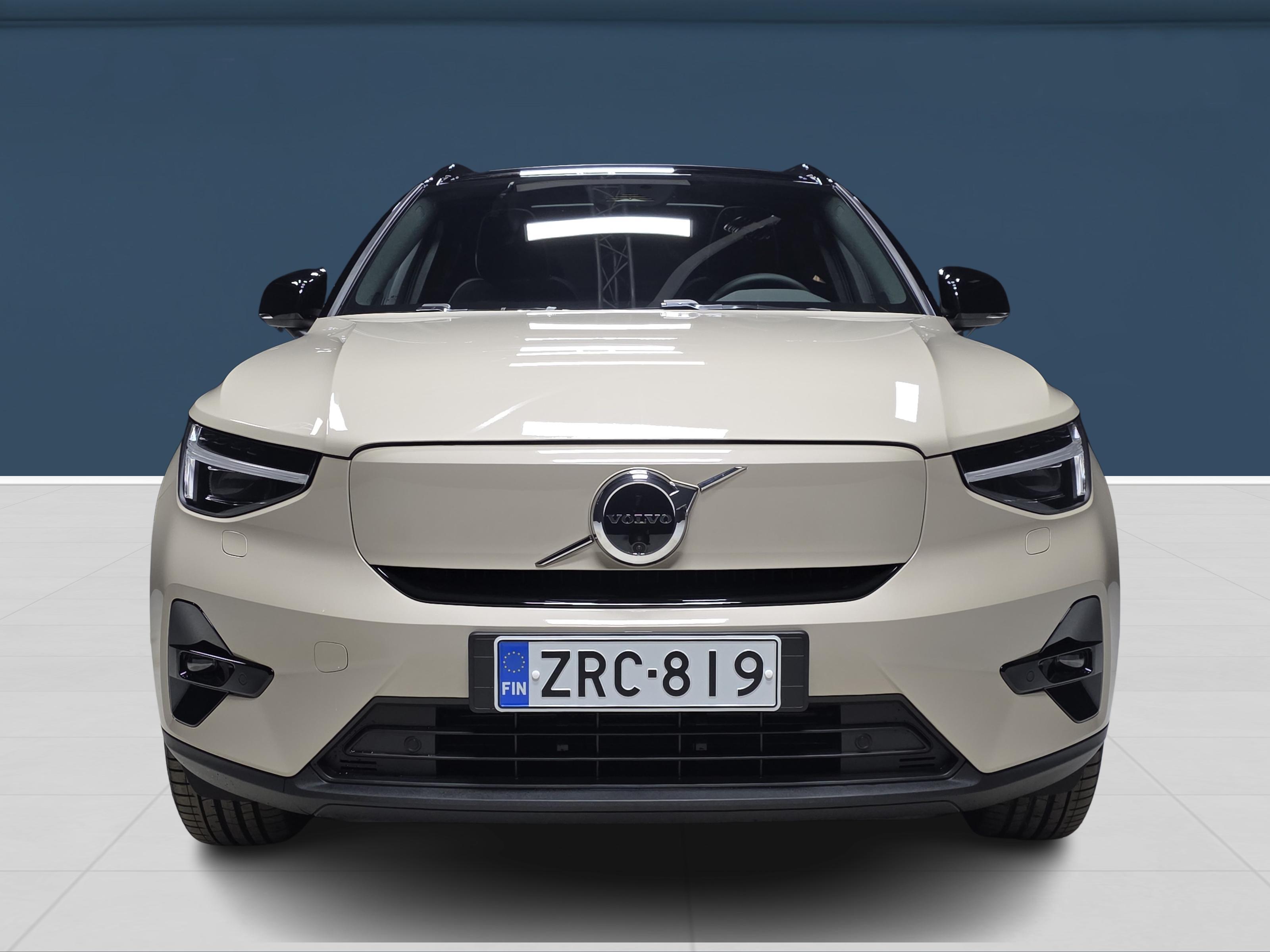 Volvo EX40 Twin Ultra Limited Edition 2026, kuva 2/17