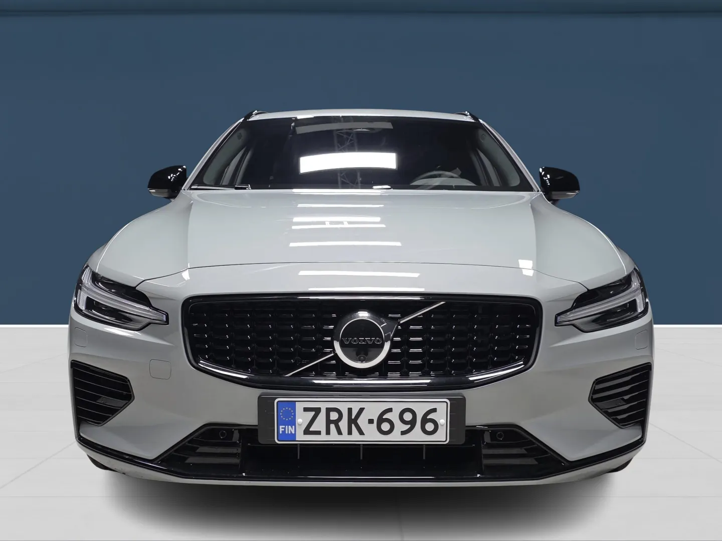 Autokuva 2 - ZRK-696